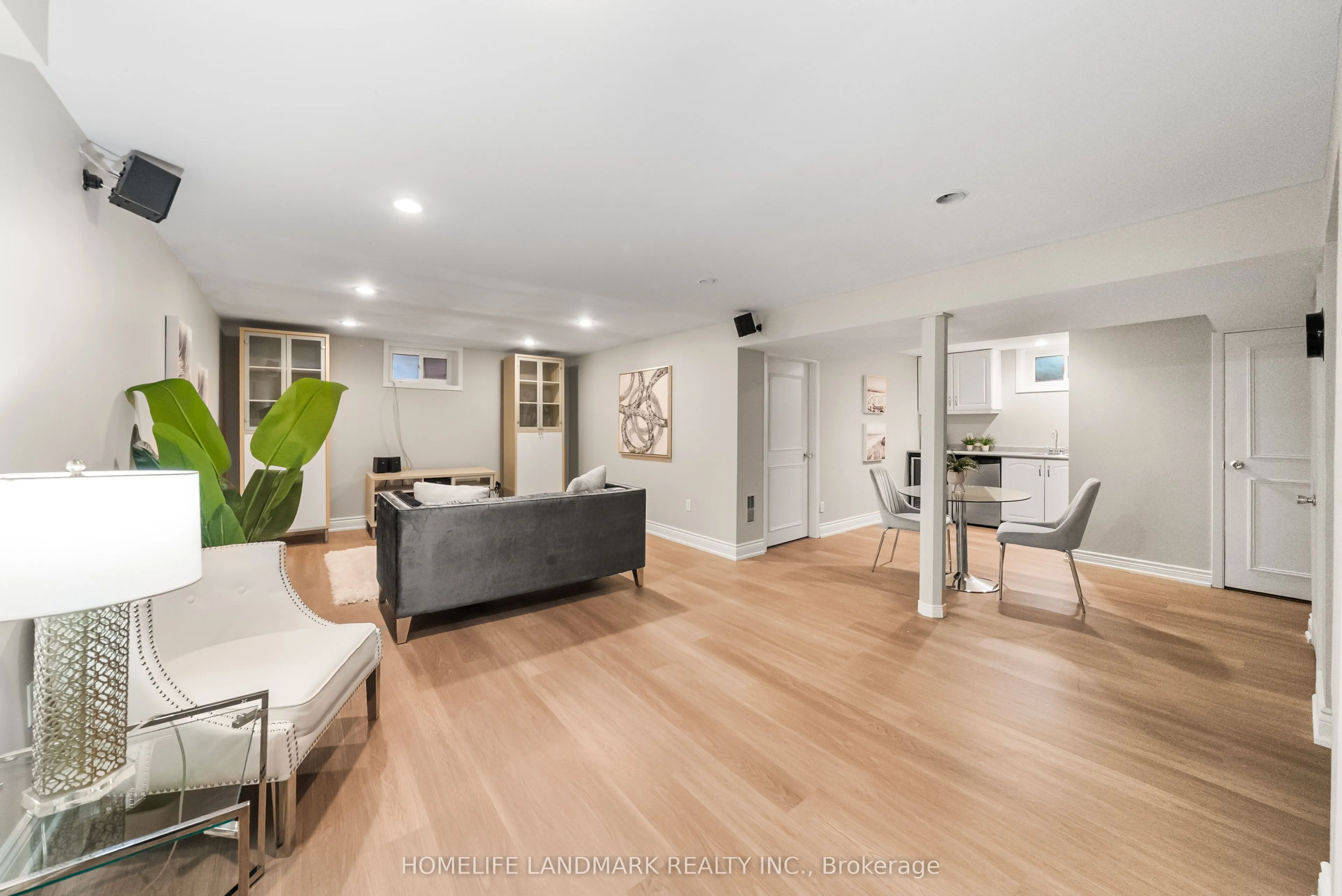 11 Jondan Crescent