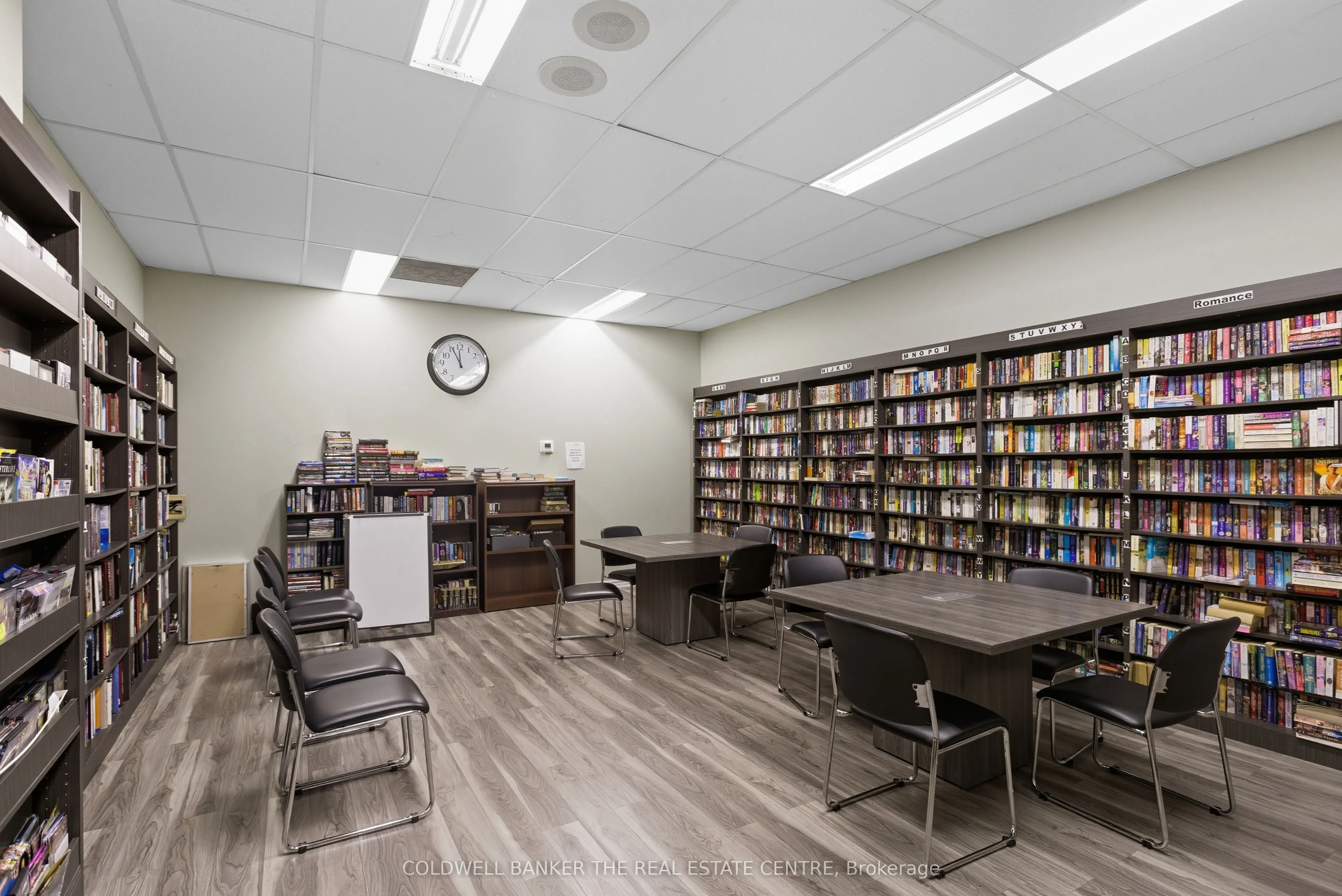 30 Harding Boulevard W, #404
