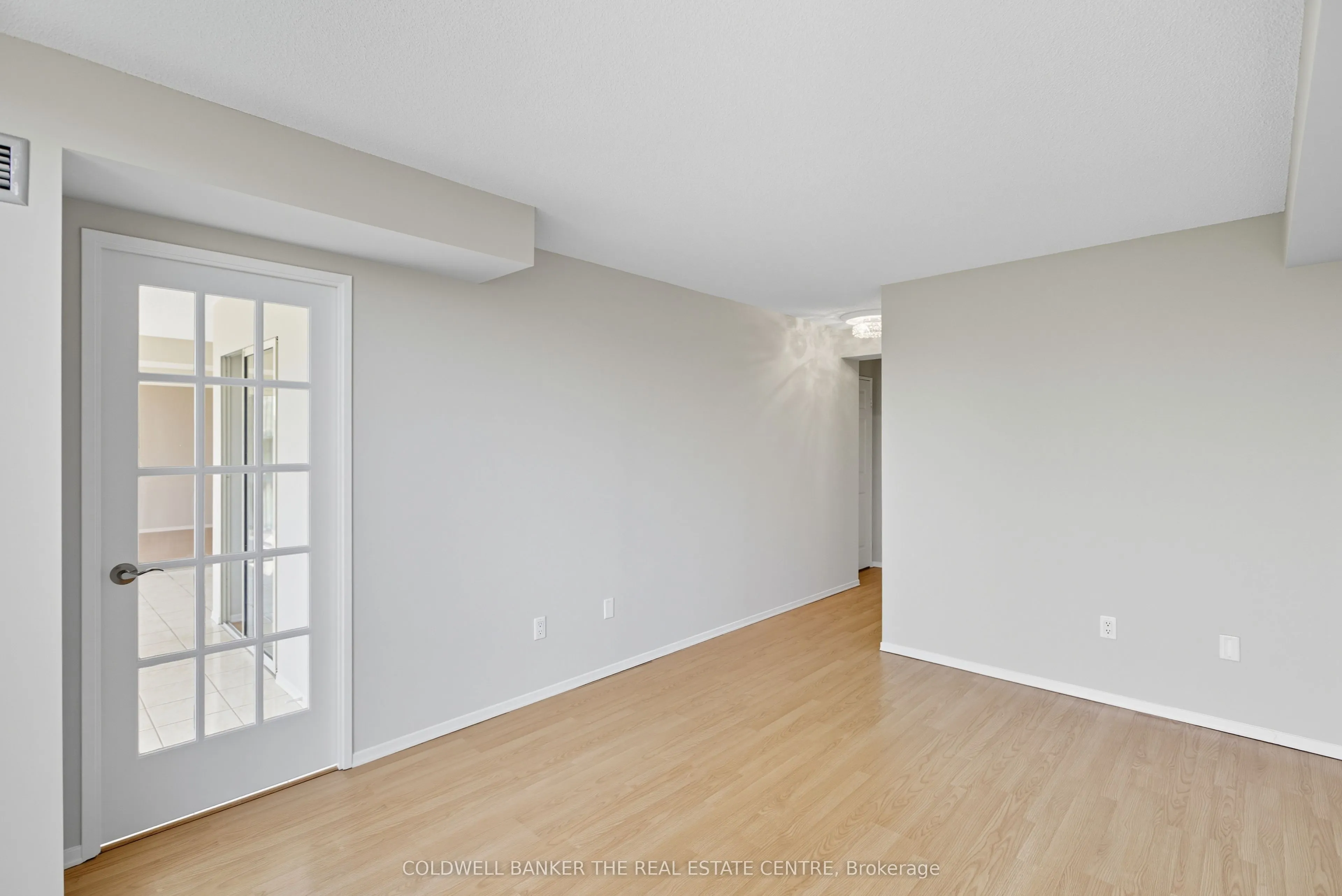30 Harding Boulevard W, #404