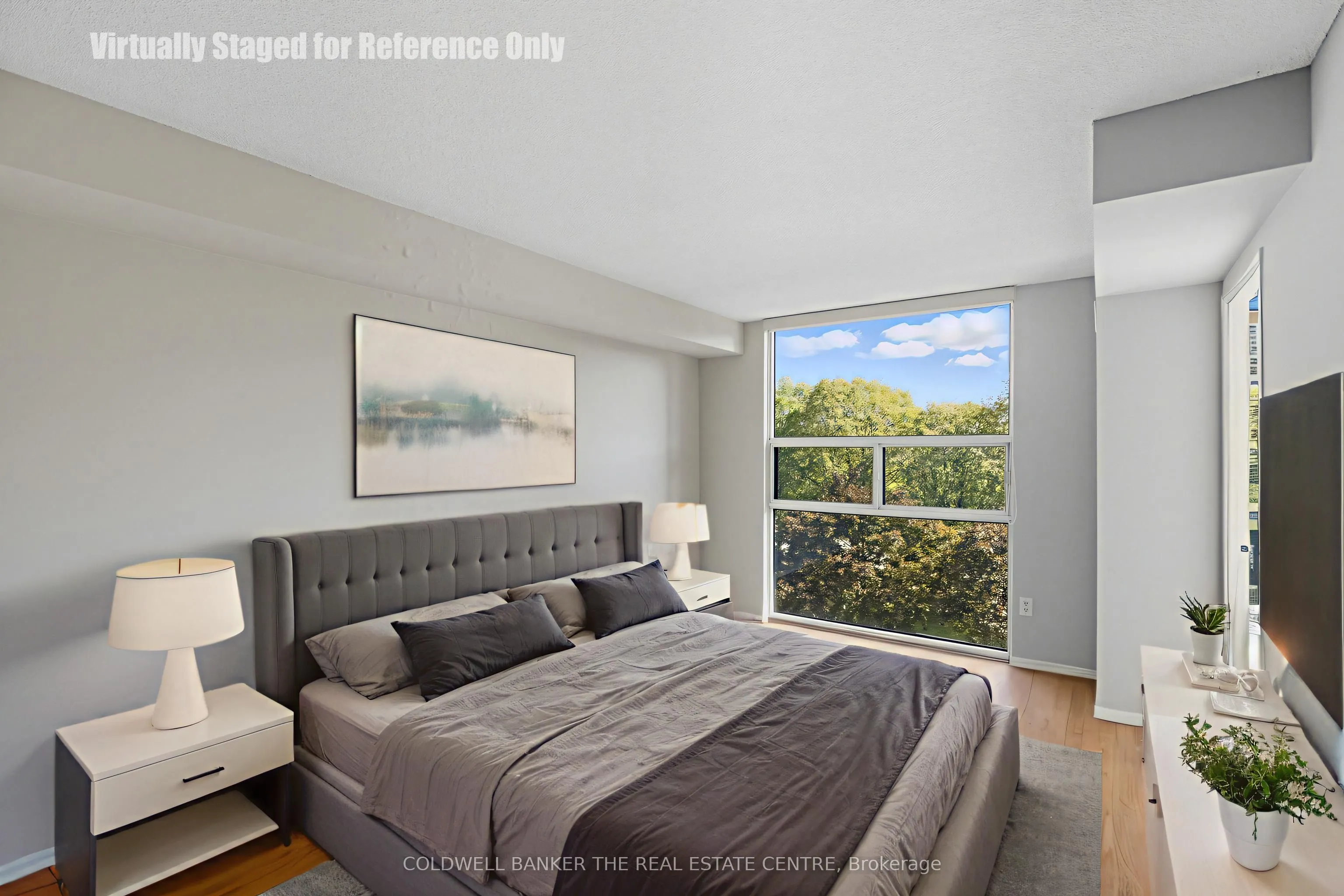 30 Harding Boulevard W, #404