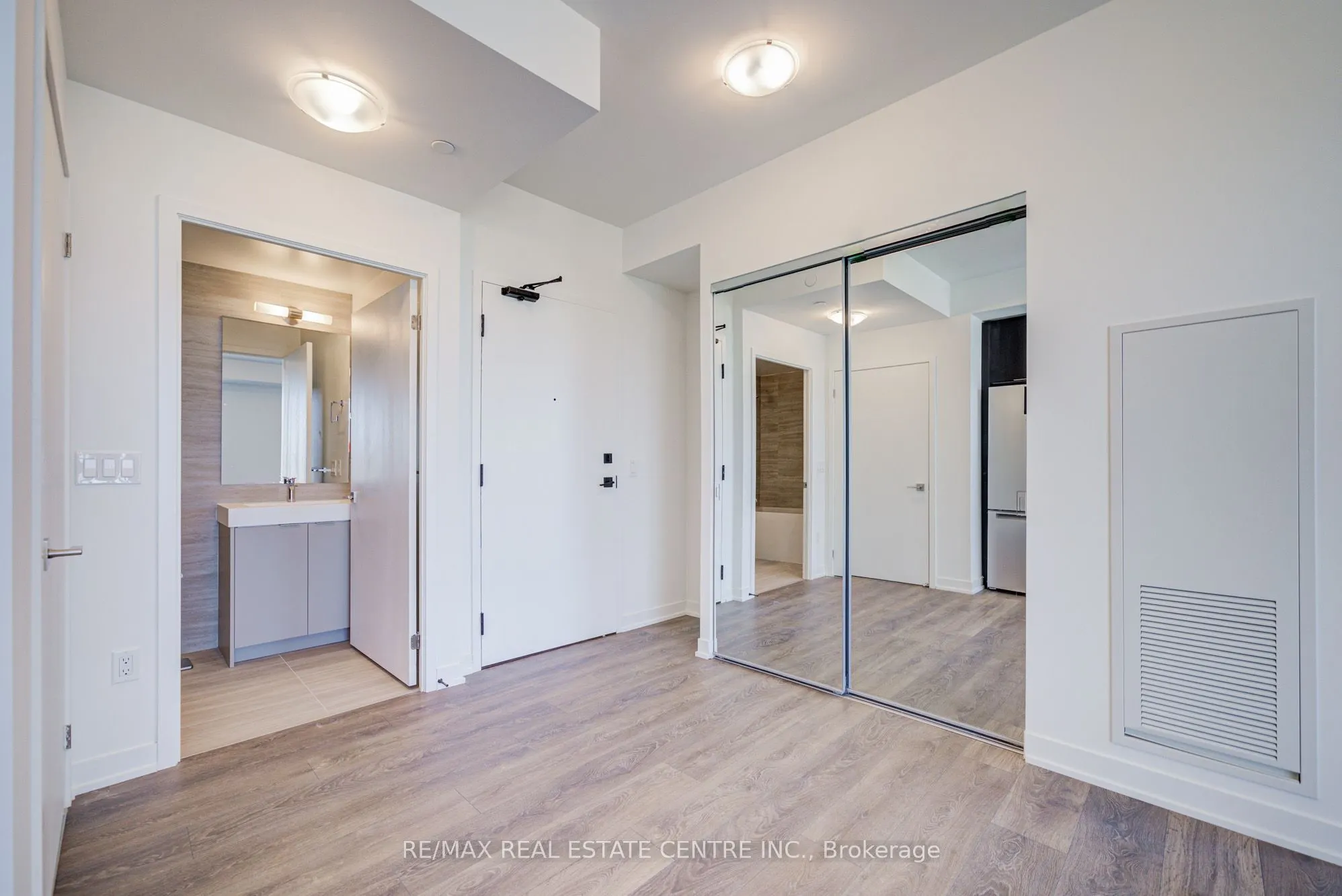 474 Caldari Road, #2204