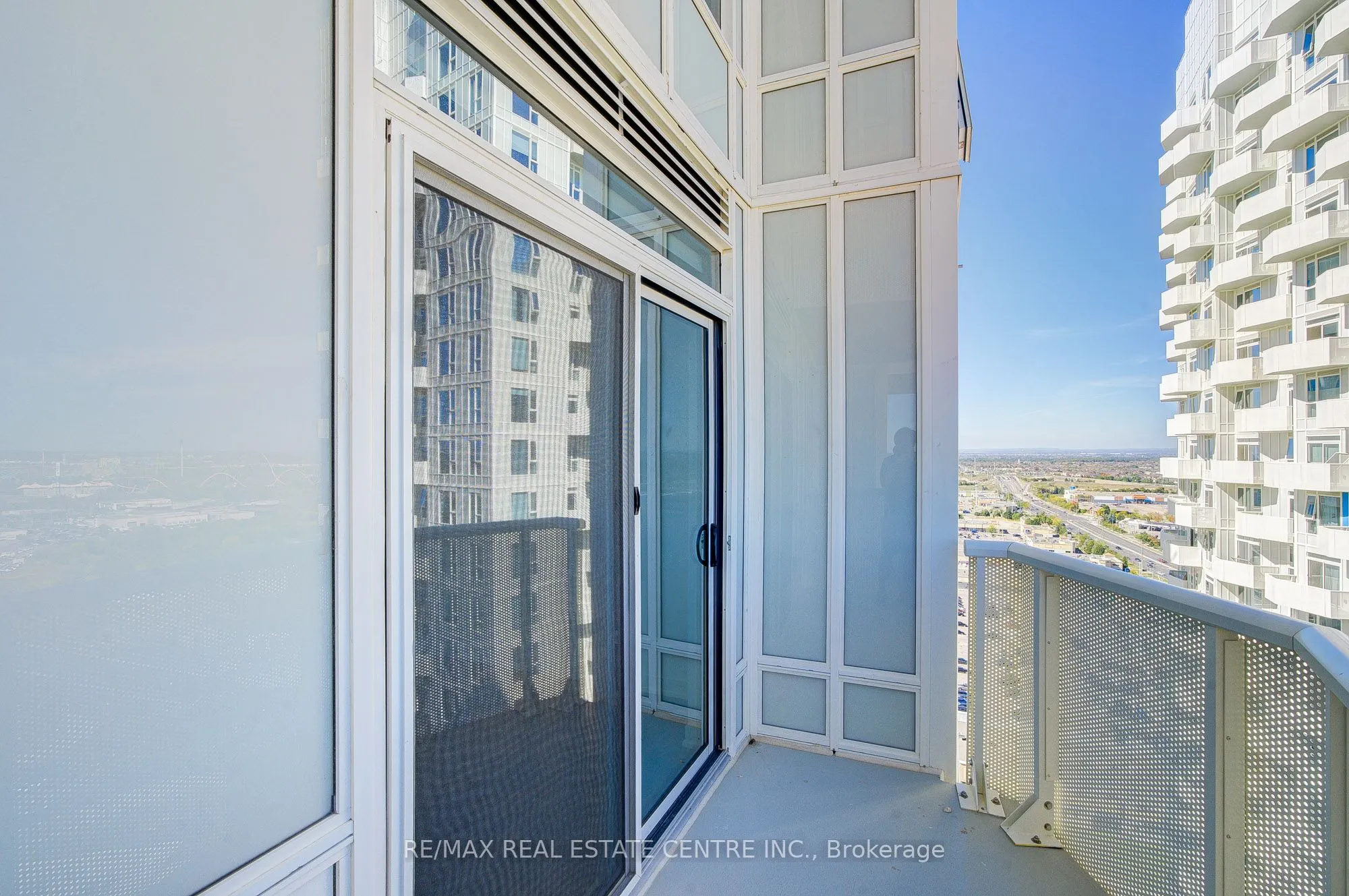 474 Caldari Road, #2204