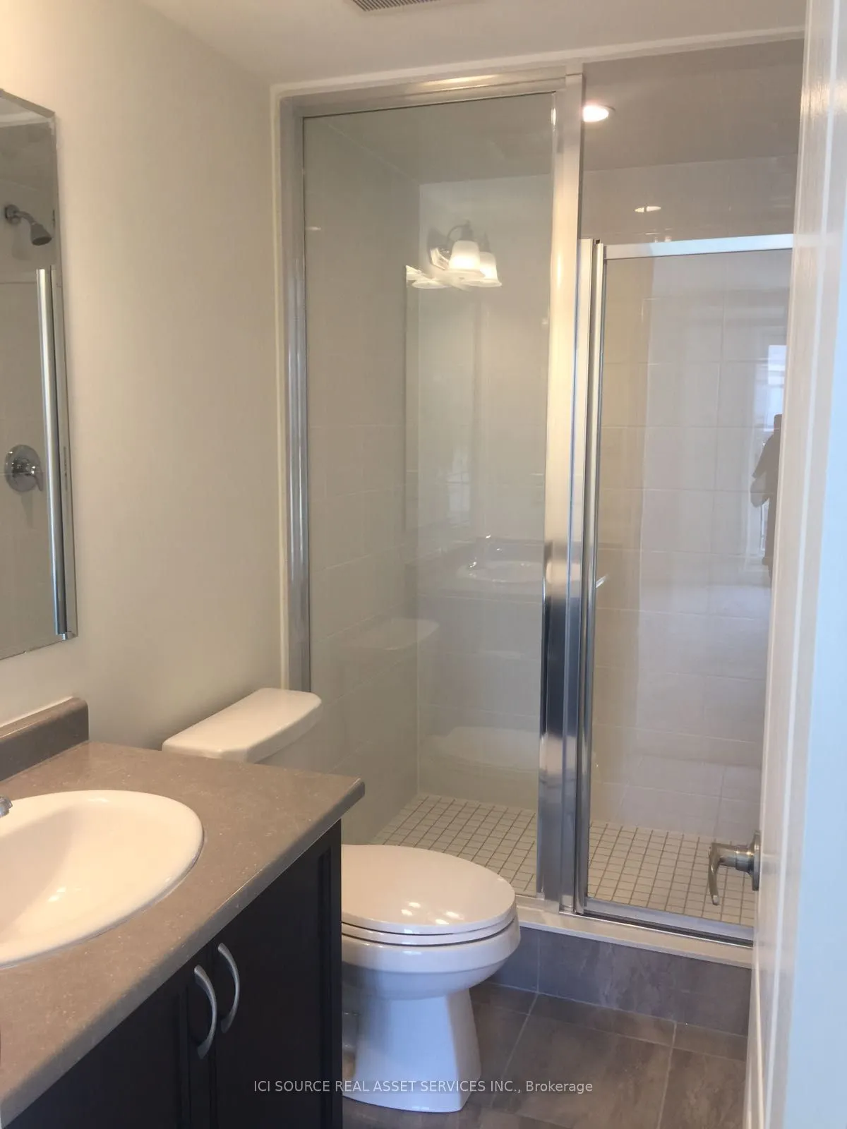 12 Adam Sellers Street, #24