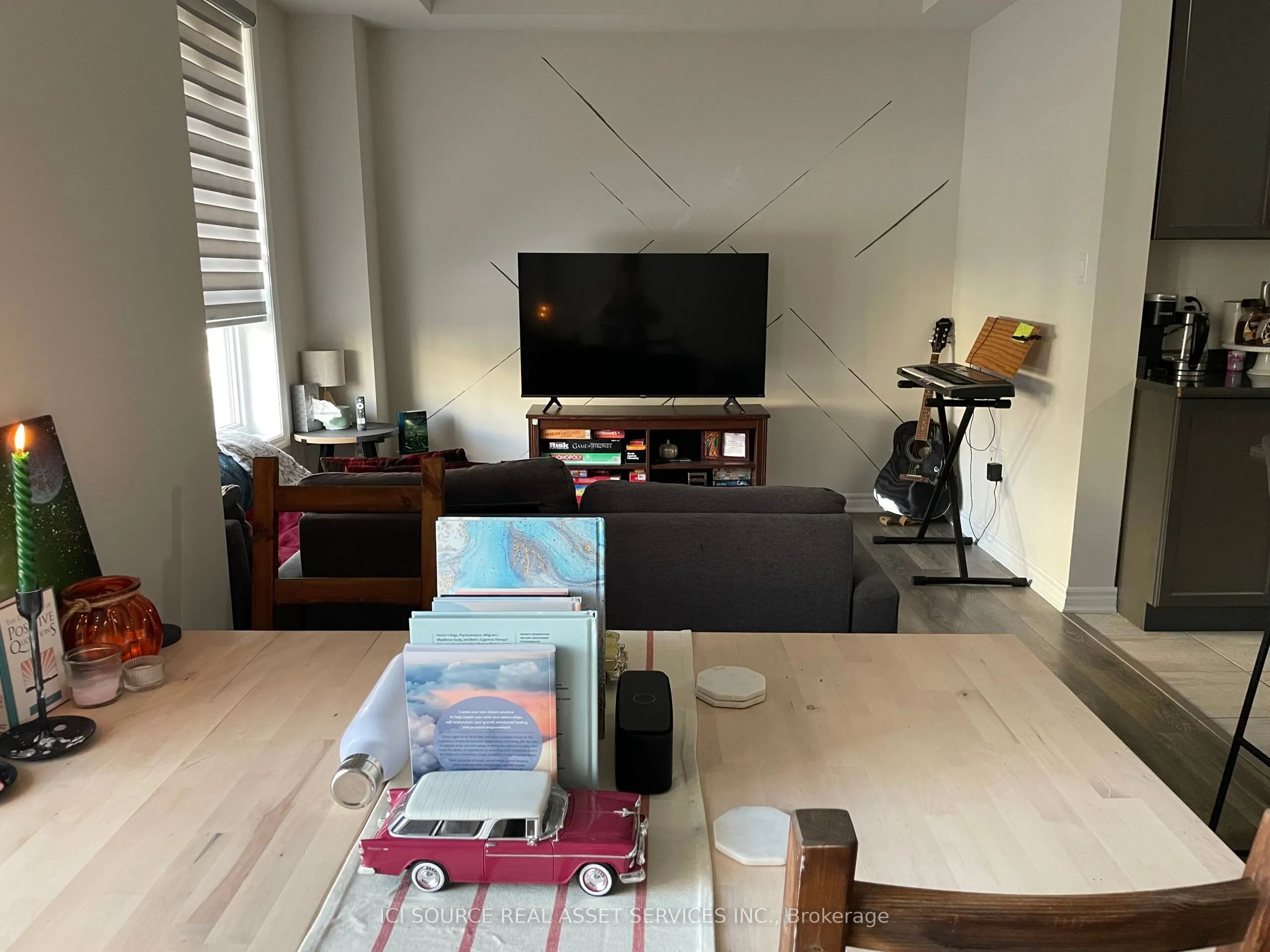 12 Adam Sellers Street, #24