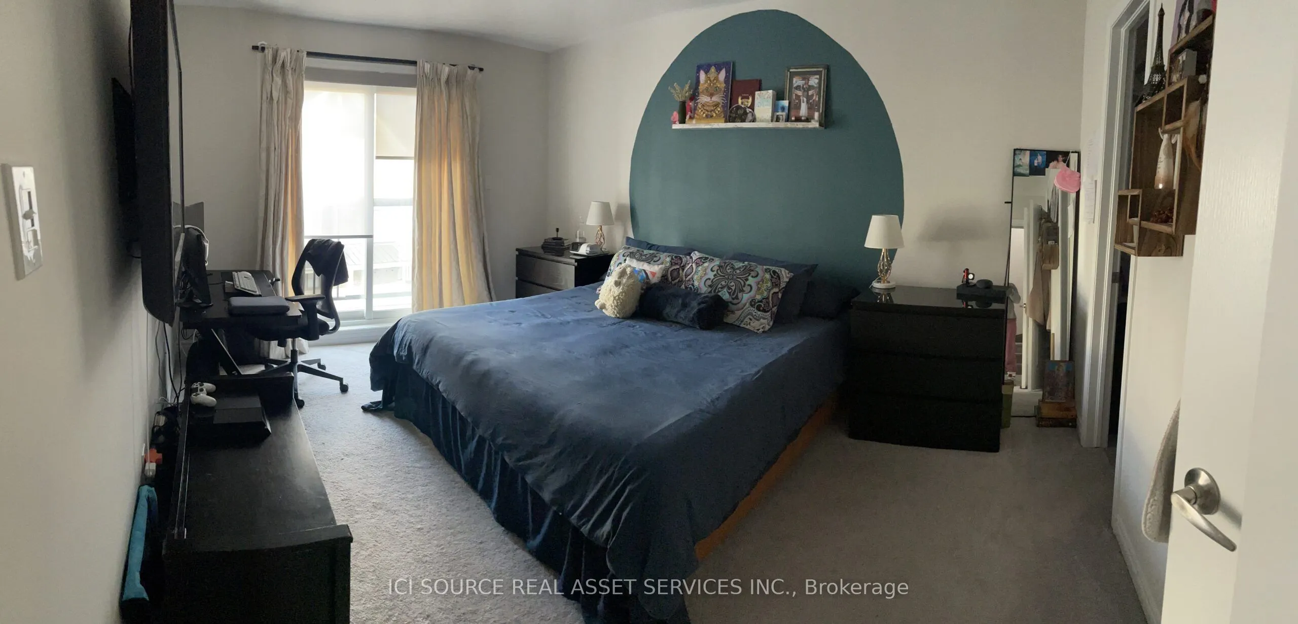12 Adam Sellers Street, #24