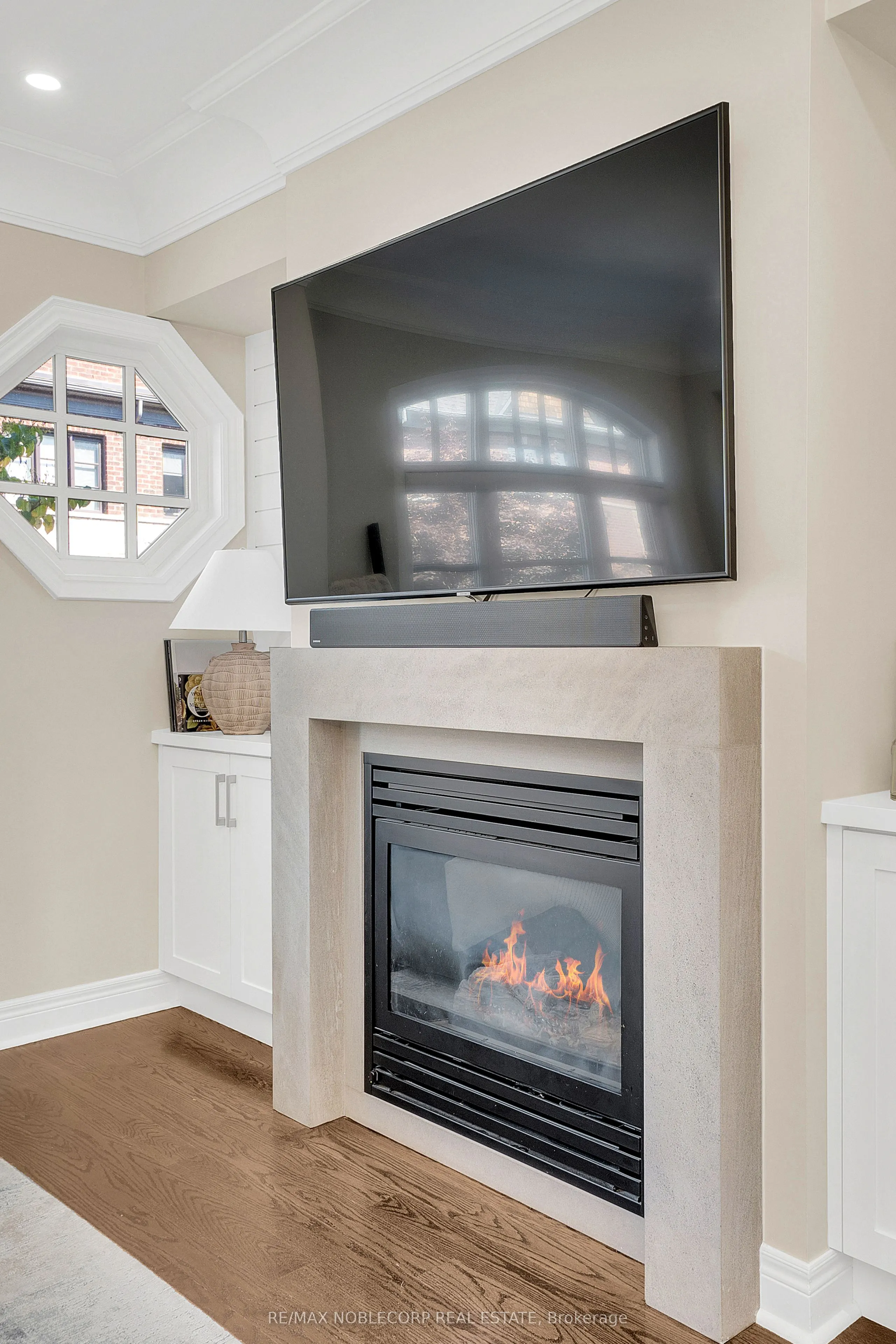 9 Powseland Crescent, #5