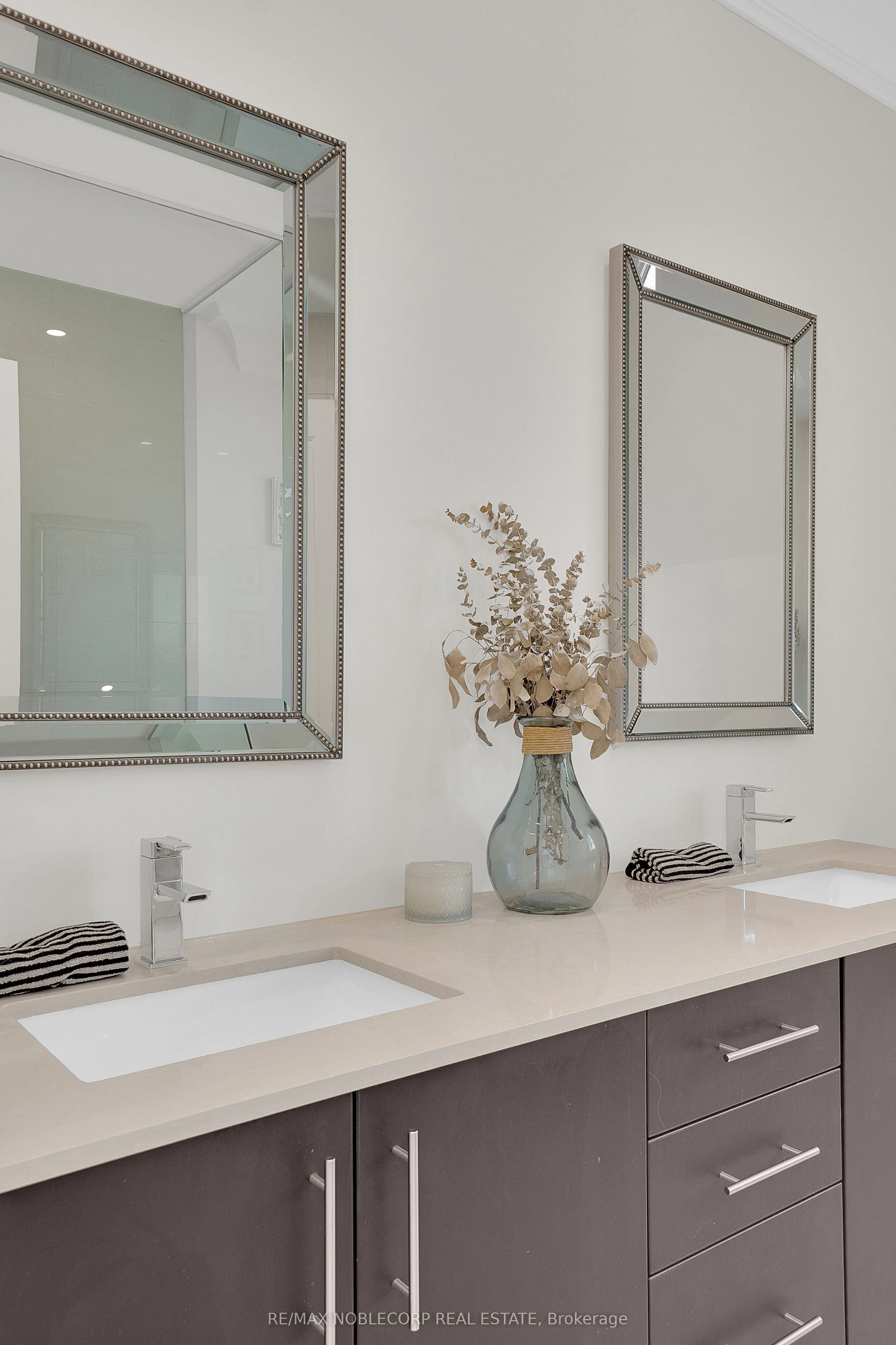 9 Powseland Crescent, #5