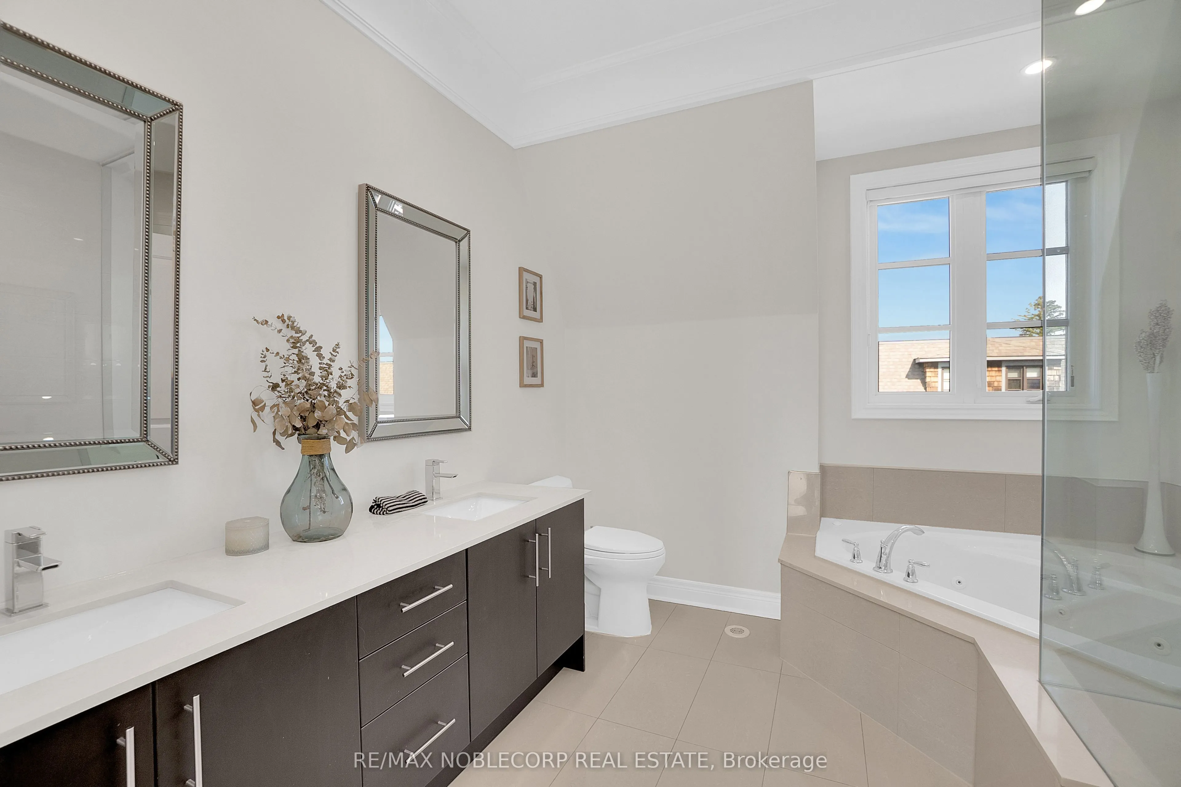 9 Powseland Crescent, #5