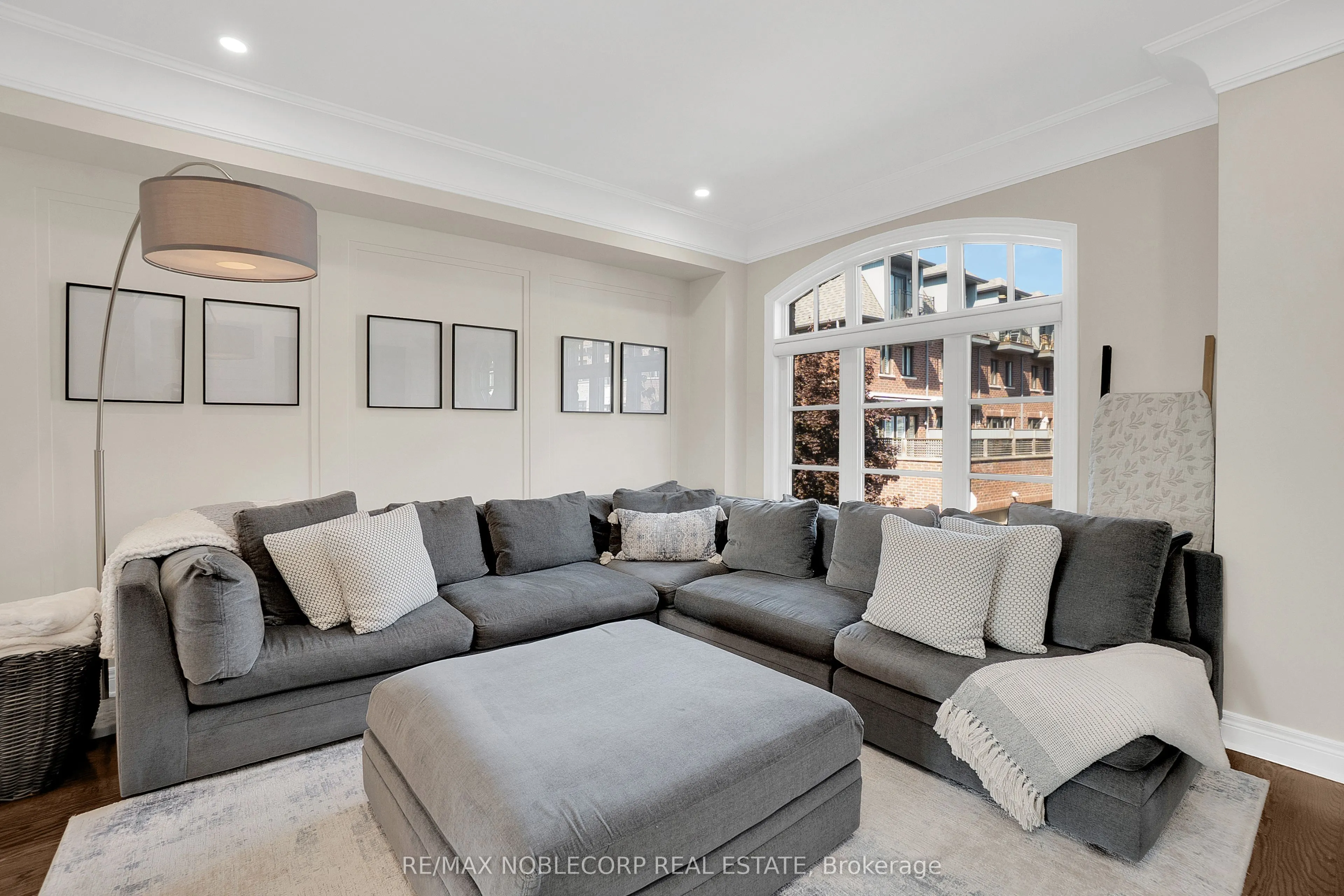 9 Powseland Crescent, #5