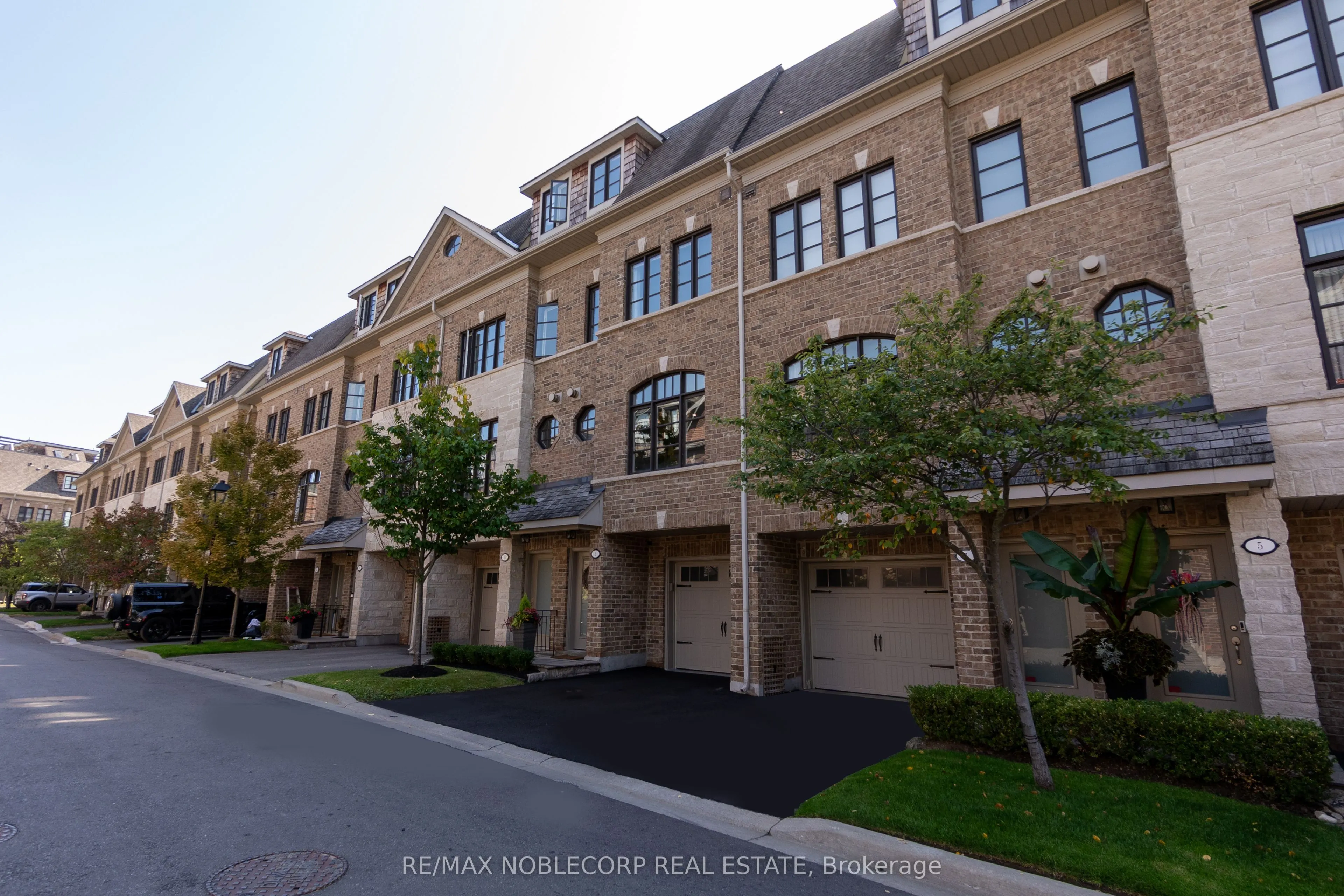 9 Powseland Crescent, #5