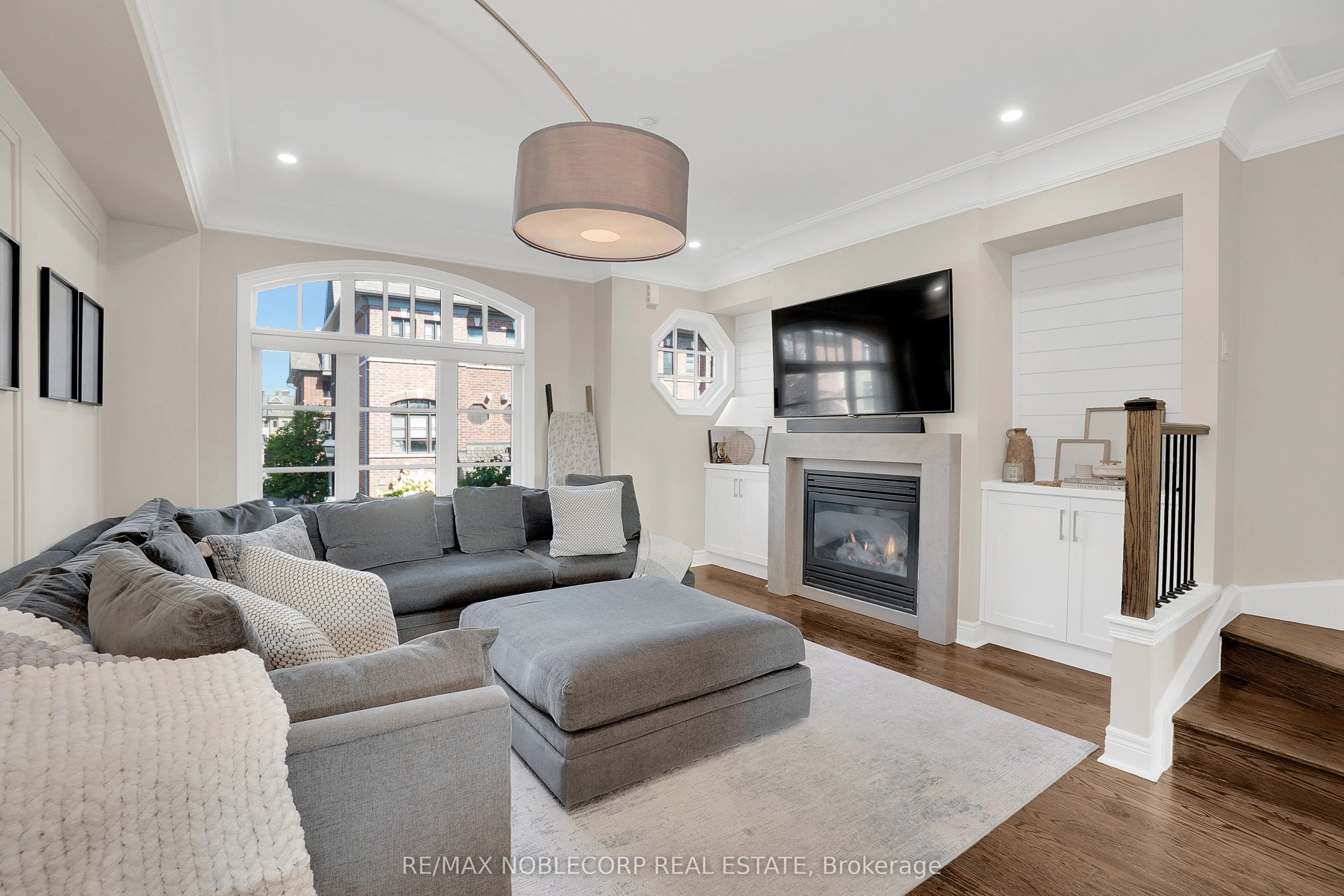9 Powseland Crescent, #5