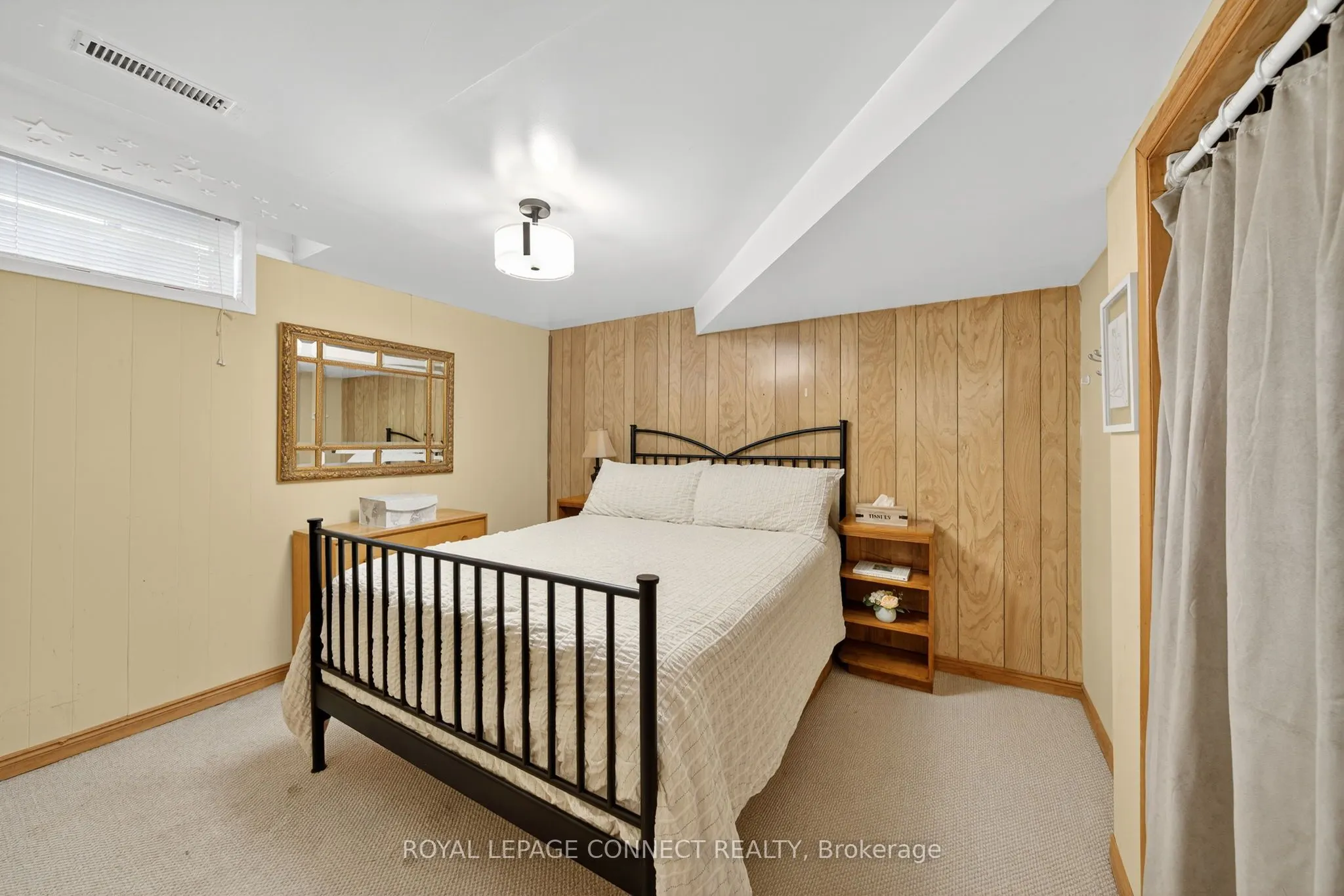 90 Golf Links Drive
