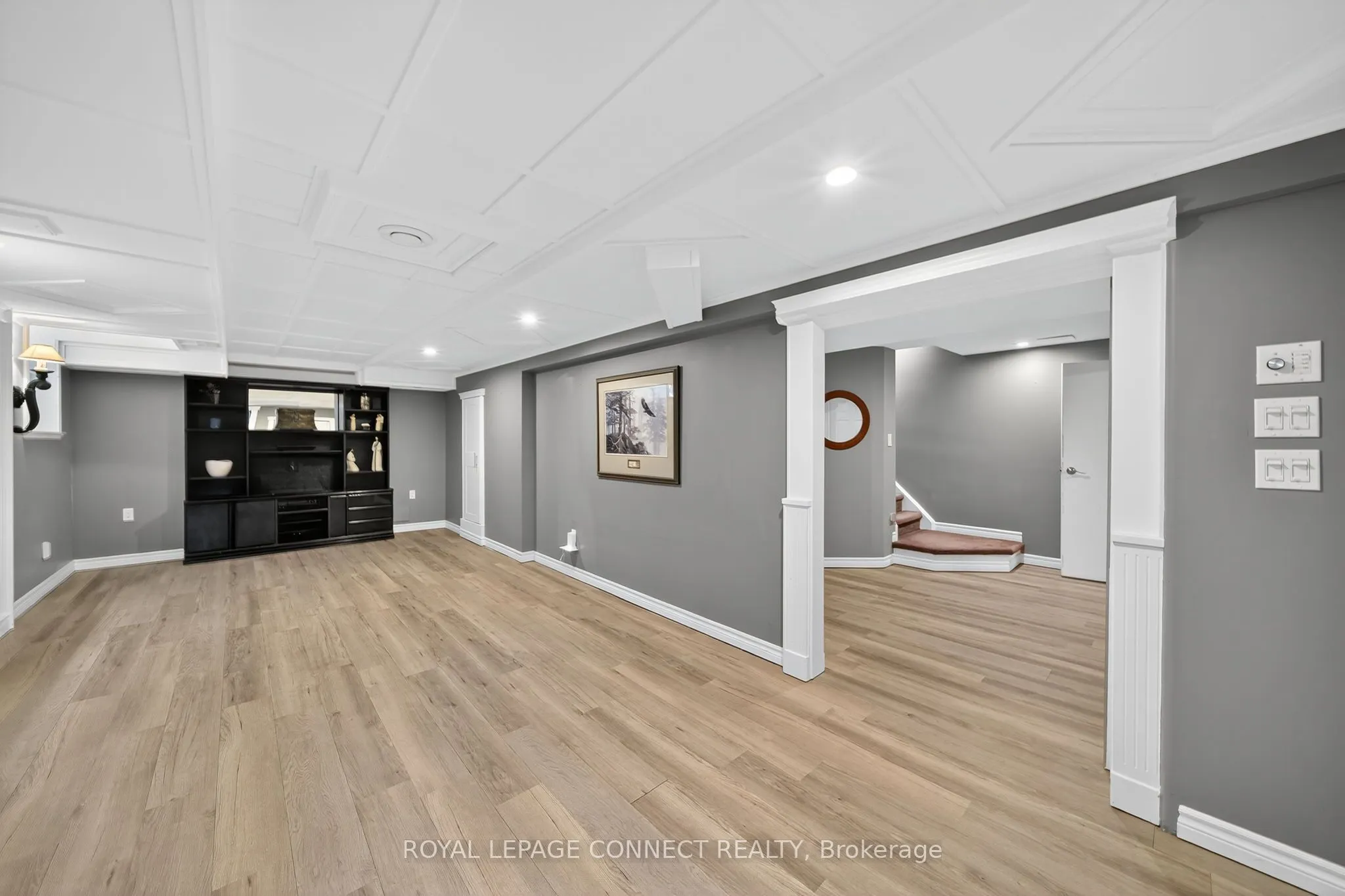 90 Golf Links Drive