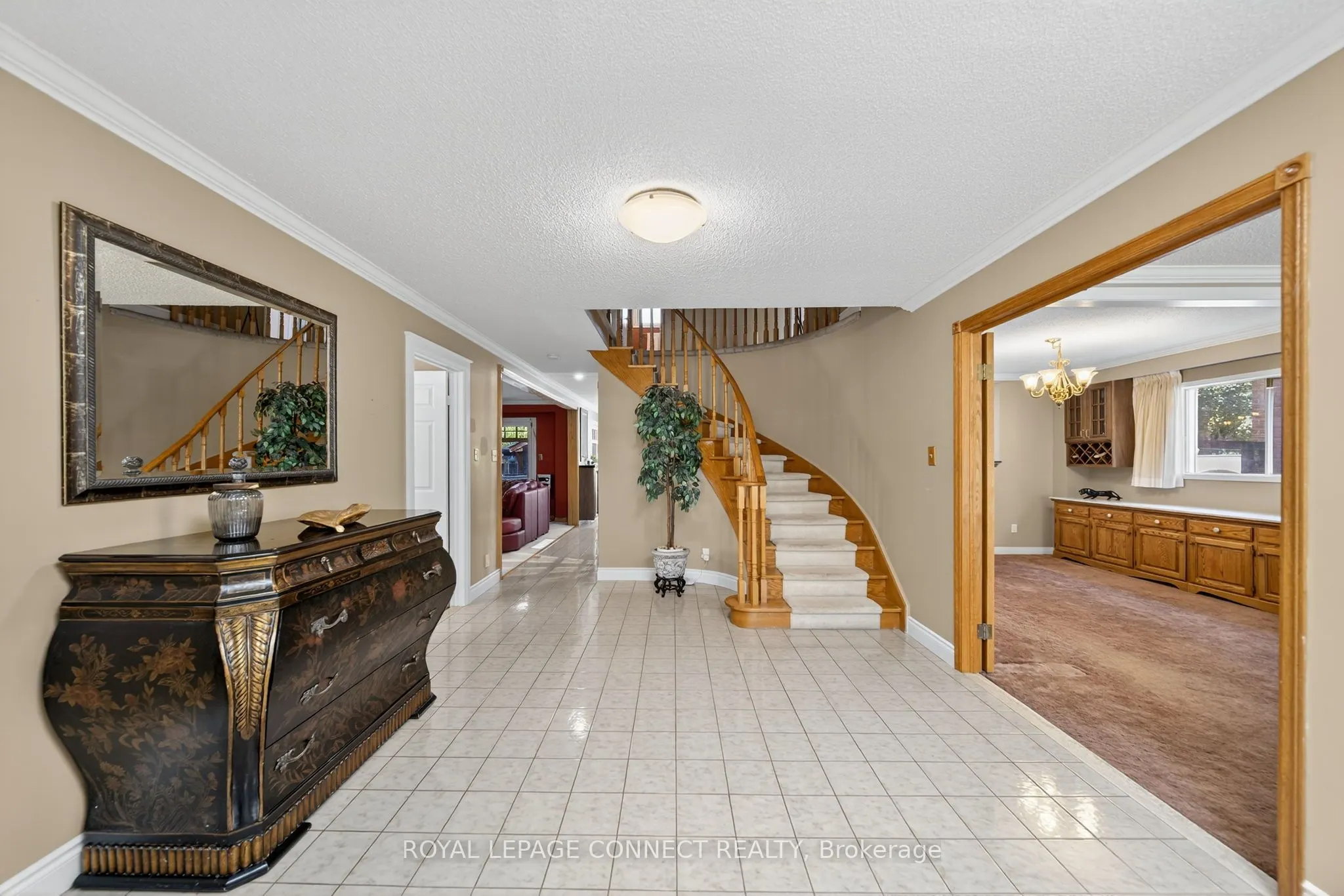 90 Golf Links Drive