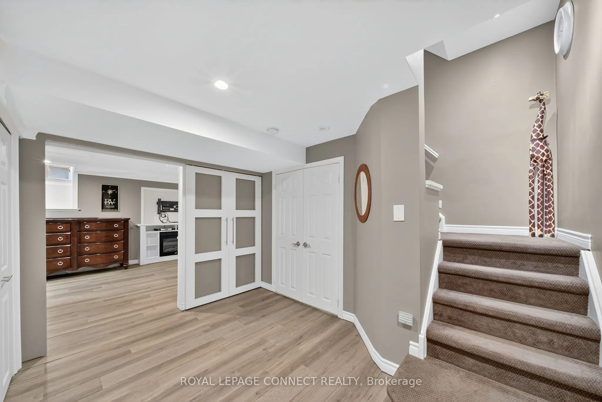 90 Golf Links Drive