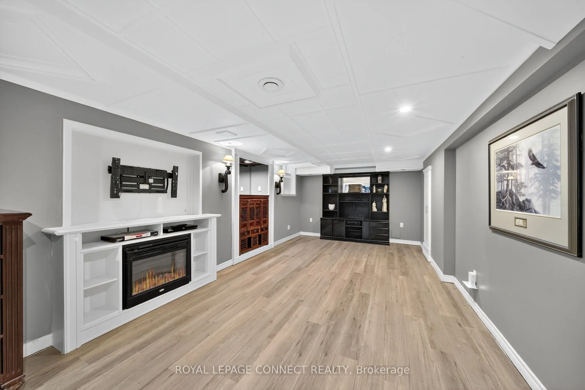 90 Golf Links Drive