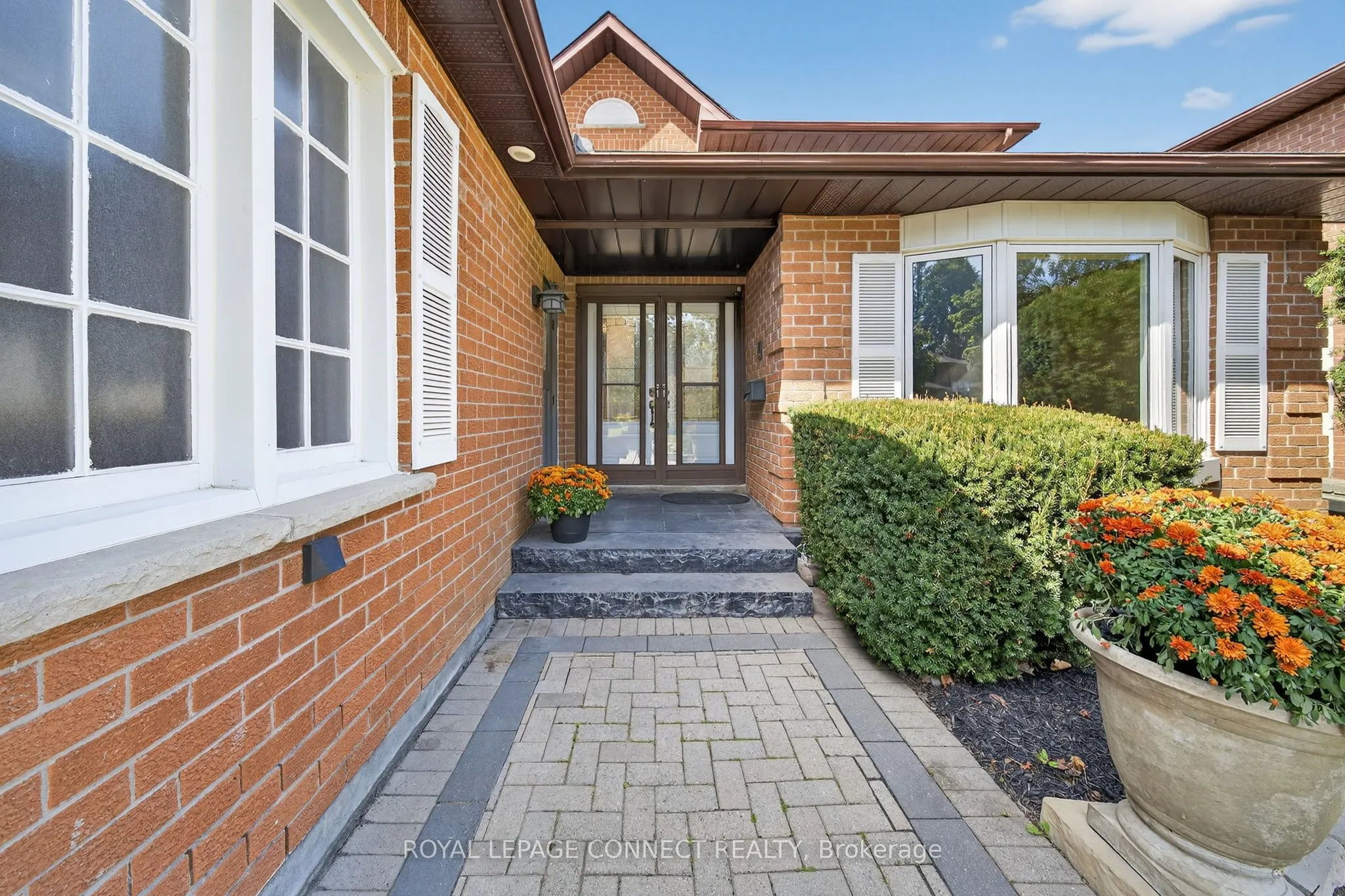 90 Golf Links Drive