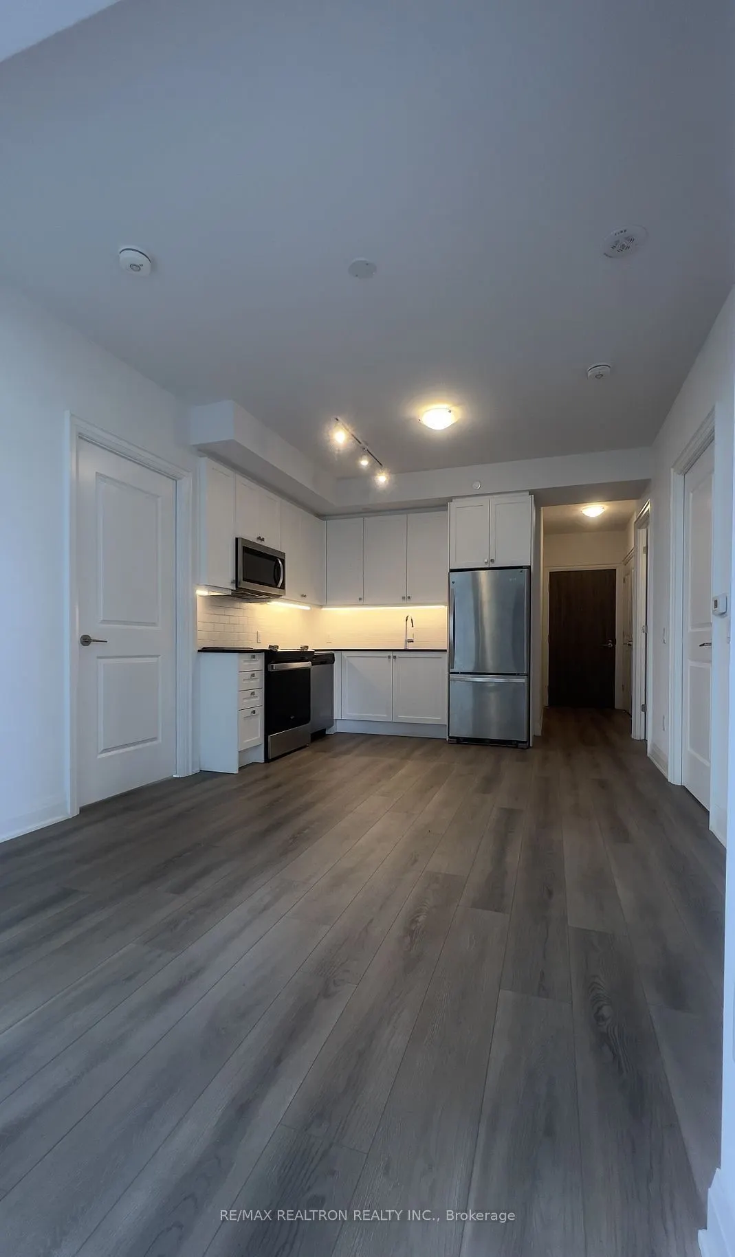 10 GATINEAU Drive, #416