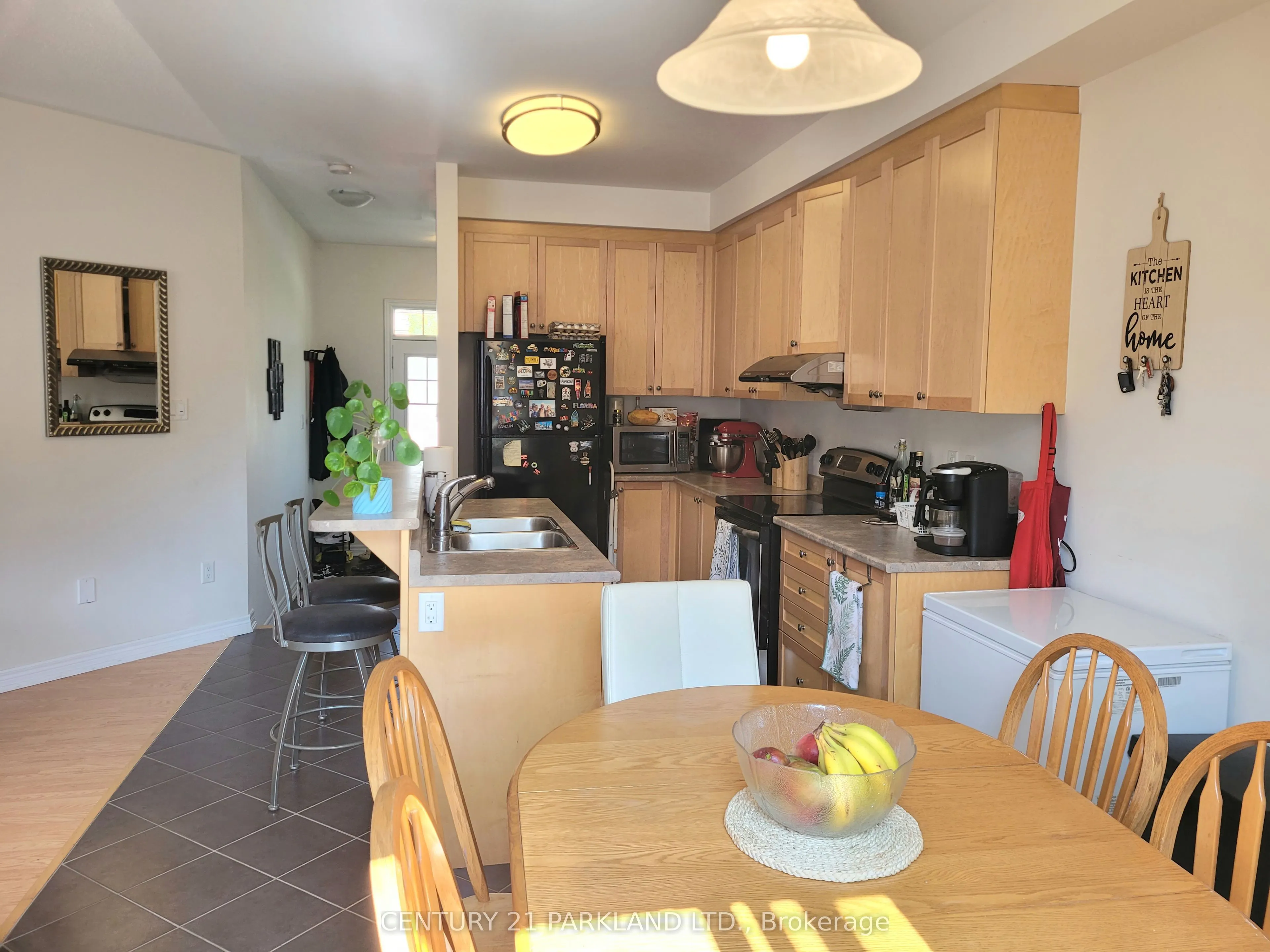 23 Overhold Crescent