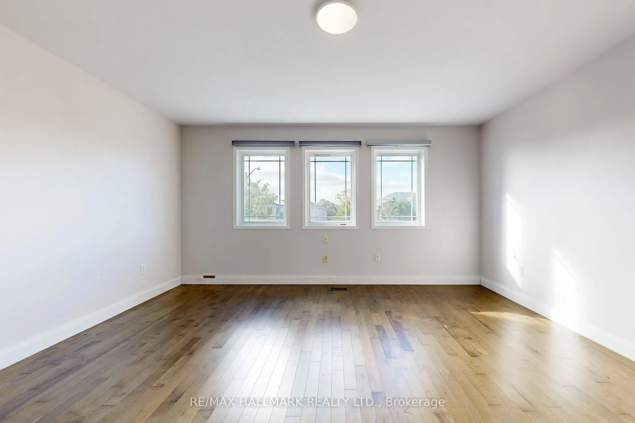 4 Kalmar Crescent