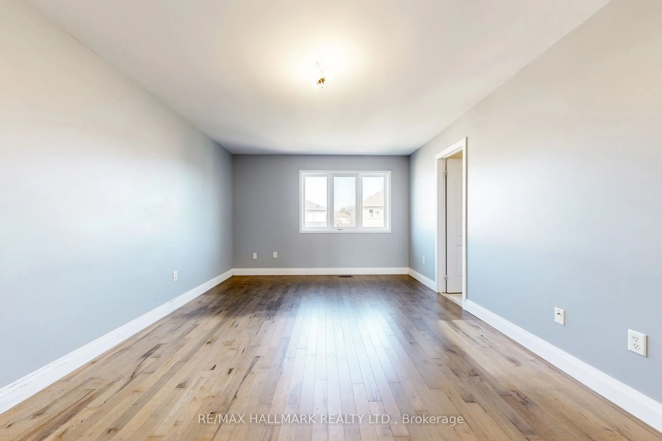 4 Kalmar Crescent