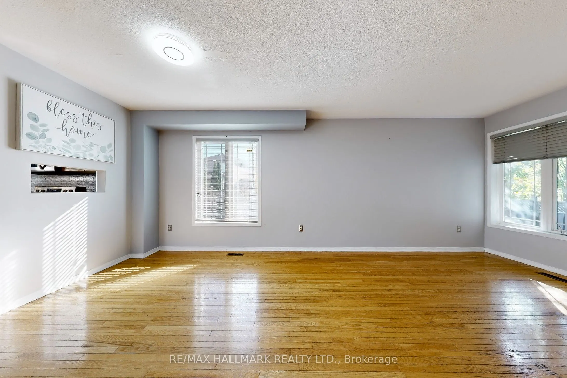 4 Kalmar Crescent