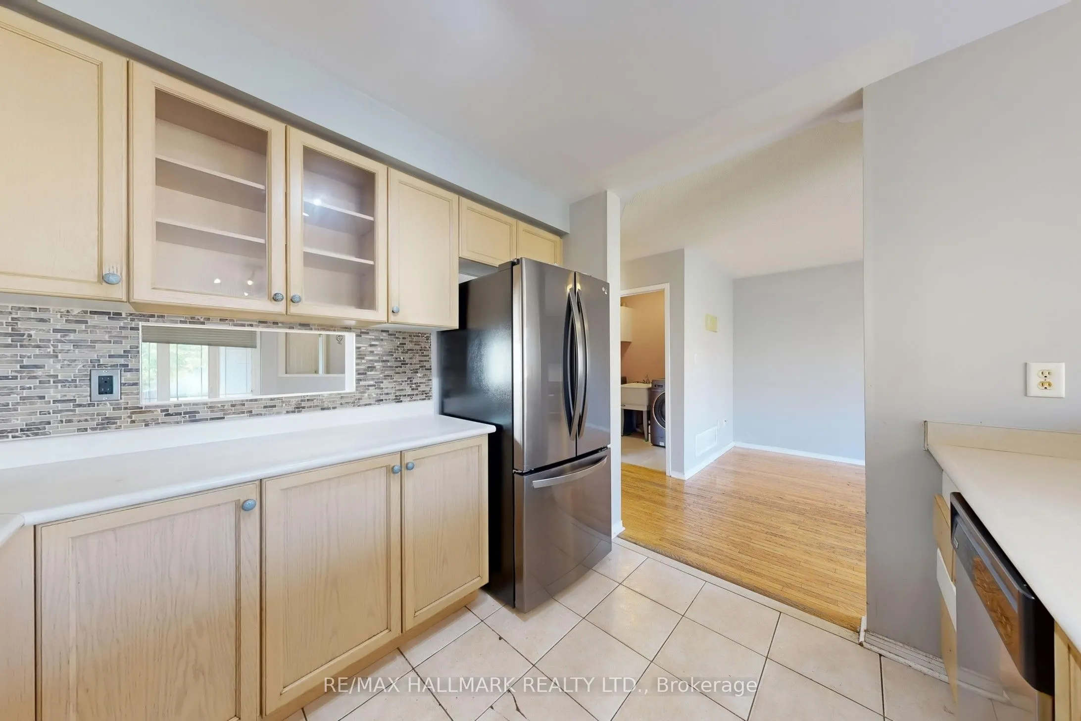 4 Kalmar Crescent
