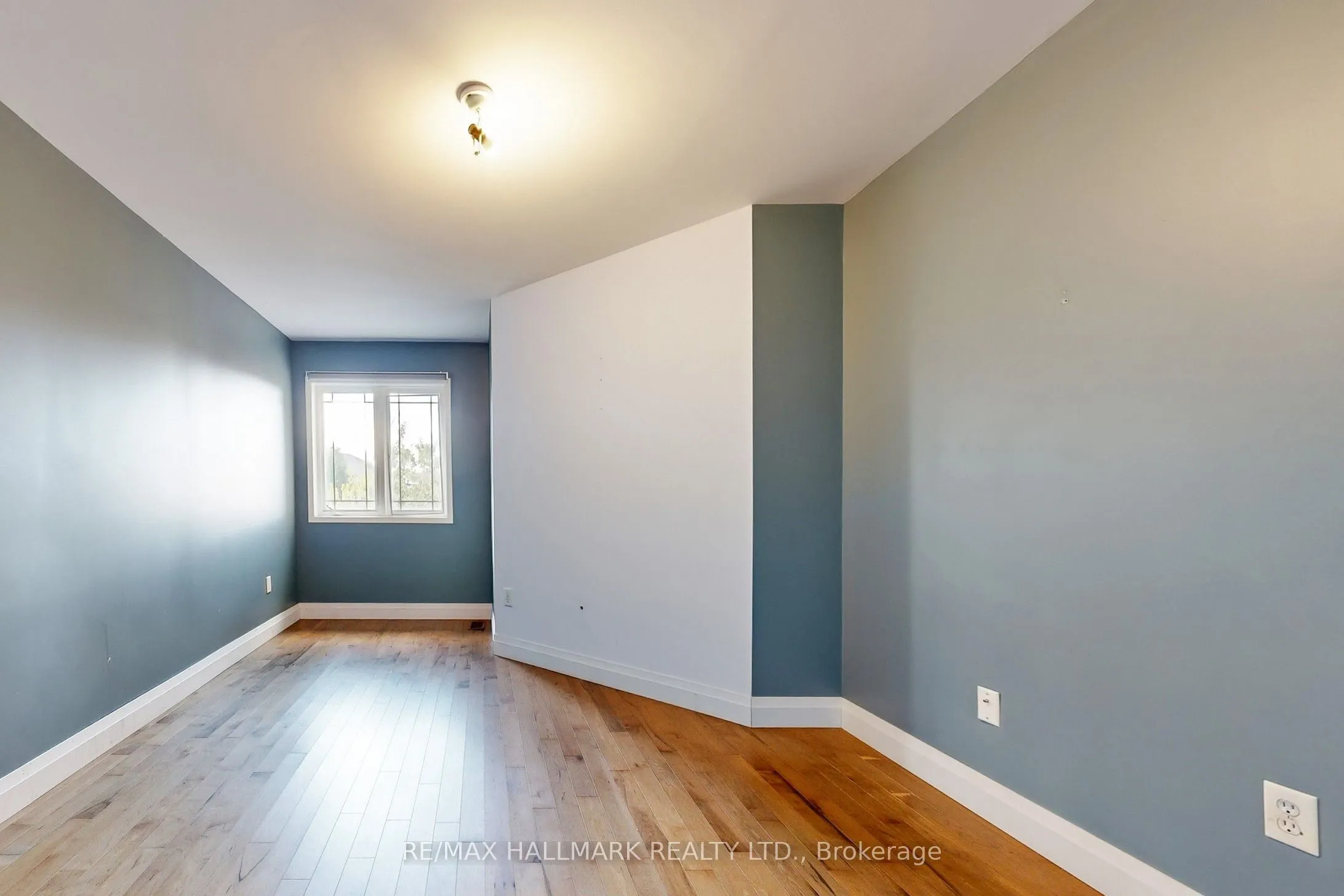 4 Kalmar Crescent