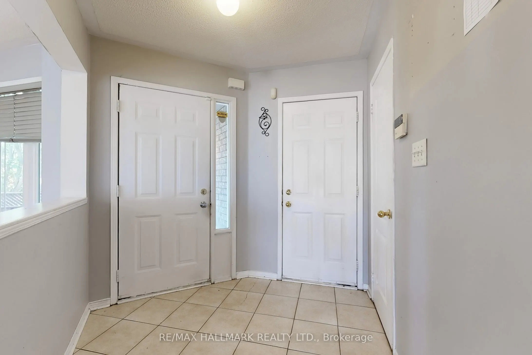 4 Kalmar Crescent