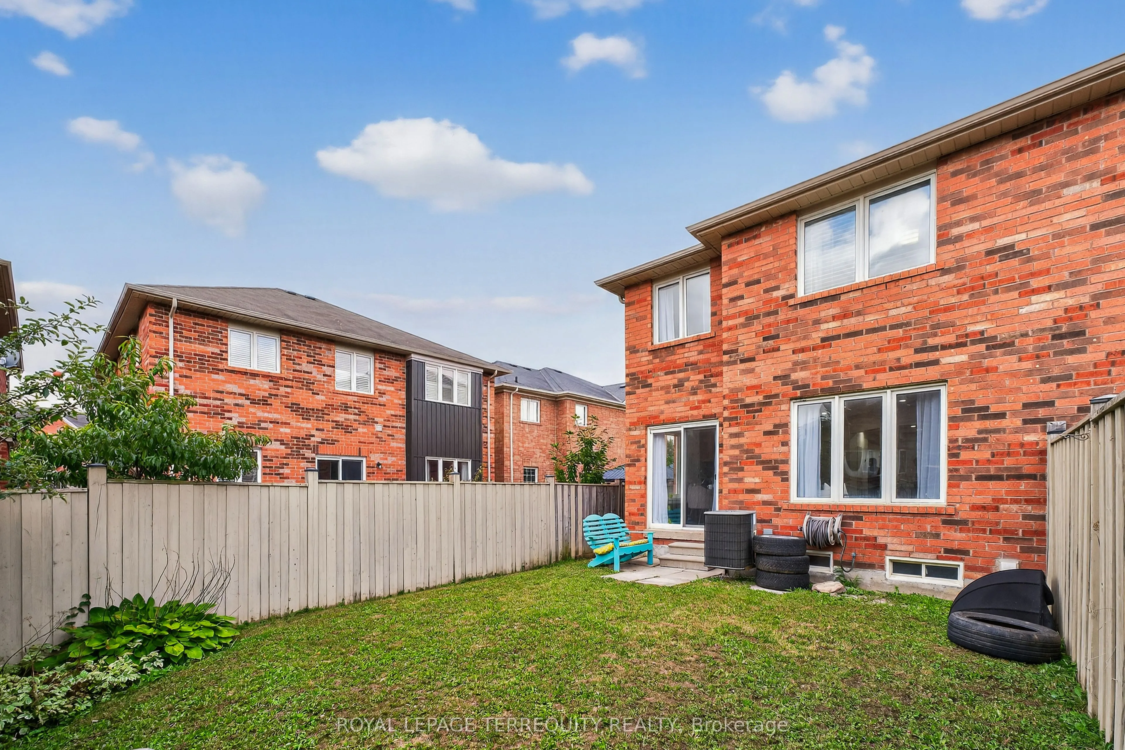 319 Penndutch Circle