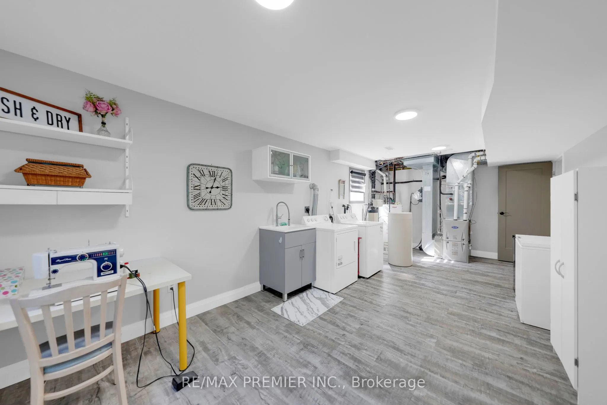 222 Spencer Avenue