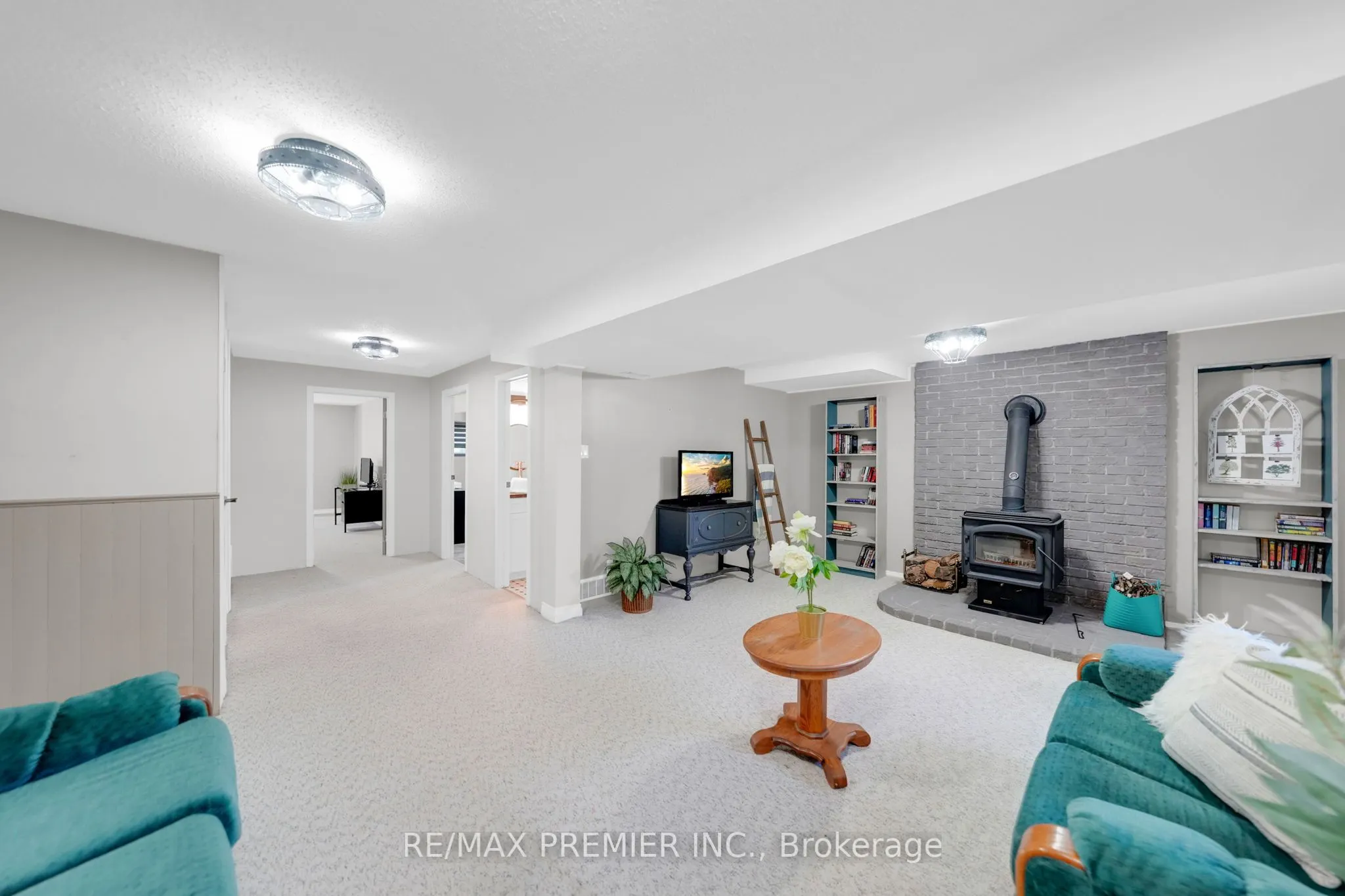 222 Spencer Avenue