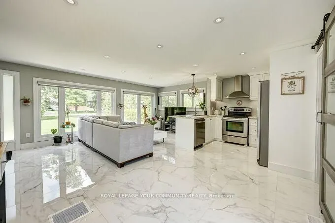 2309 Taylorwoods Boulevard