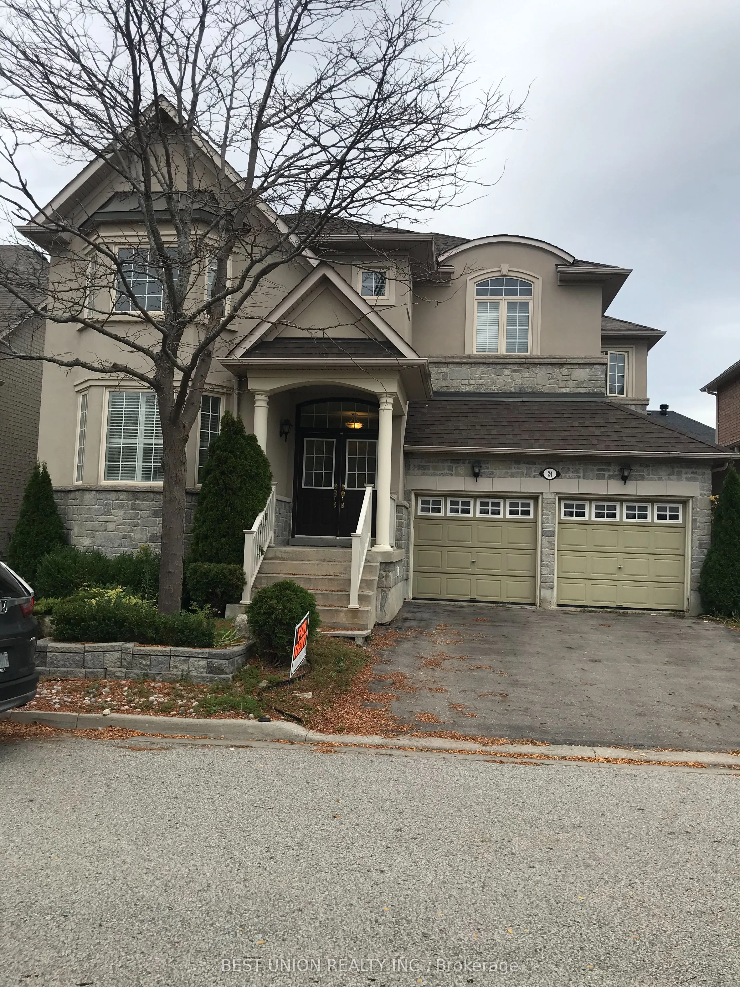 24 HEATHFIELD Avenue
