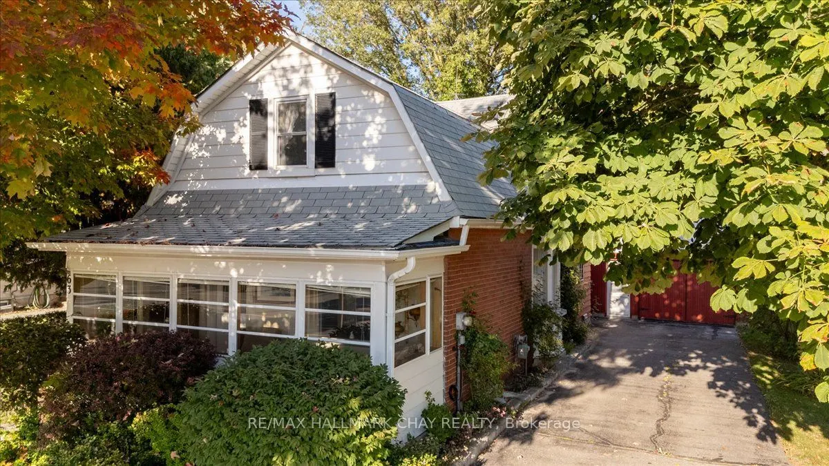 63 King Street S