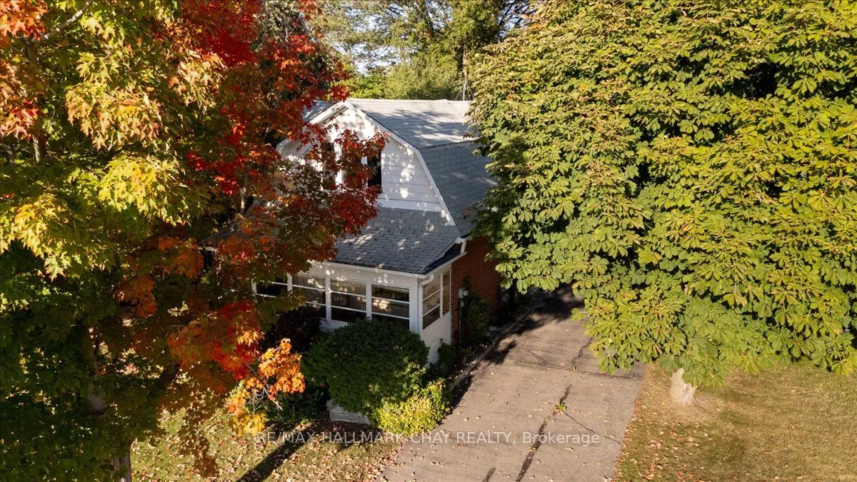 63 King Street S