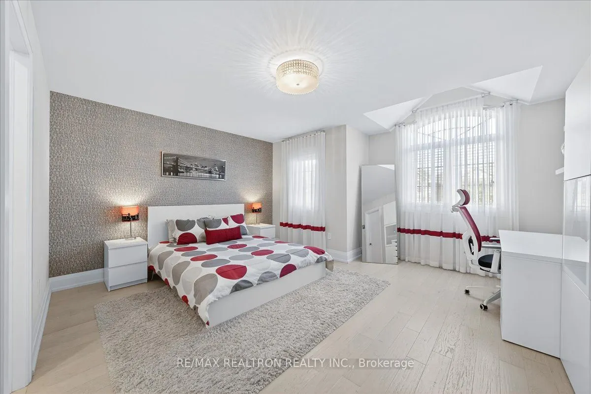 25 Riverhill Drive