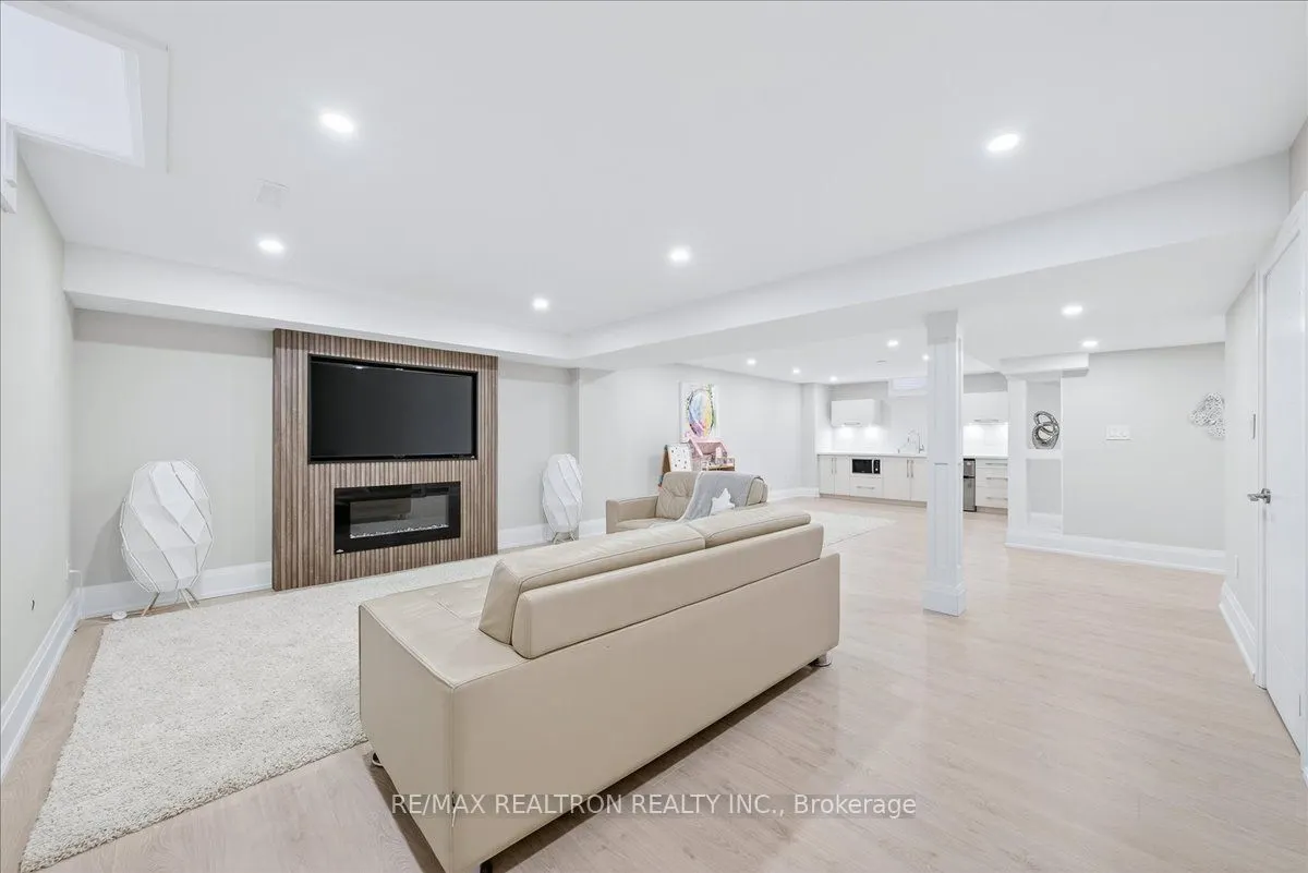 25 Riverhill Drive