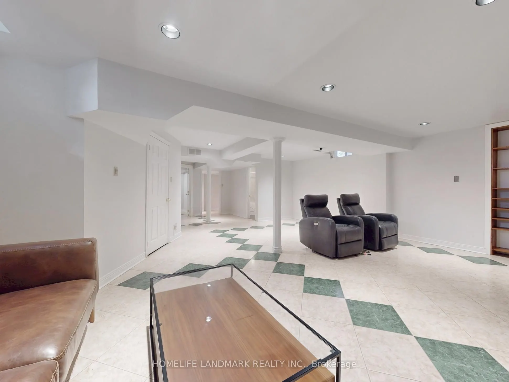 143 Alpine Crescent