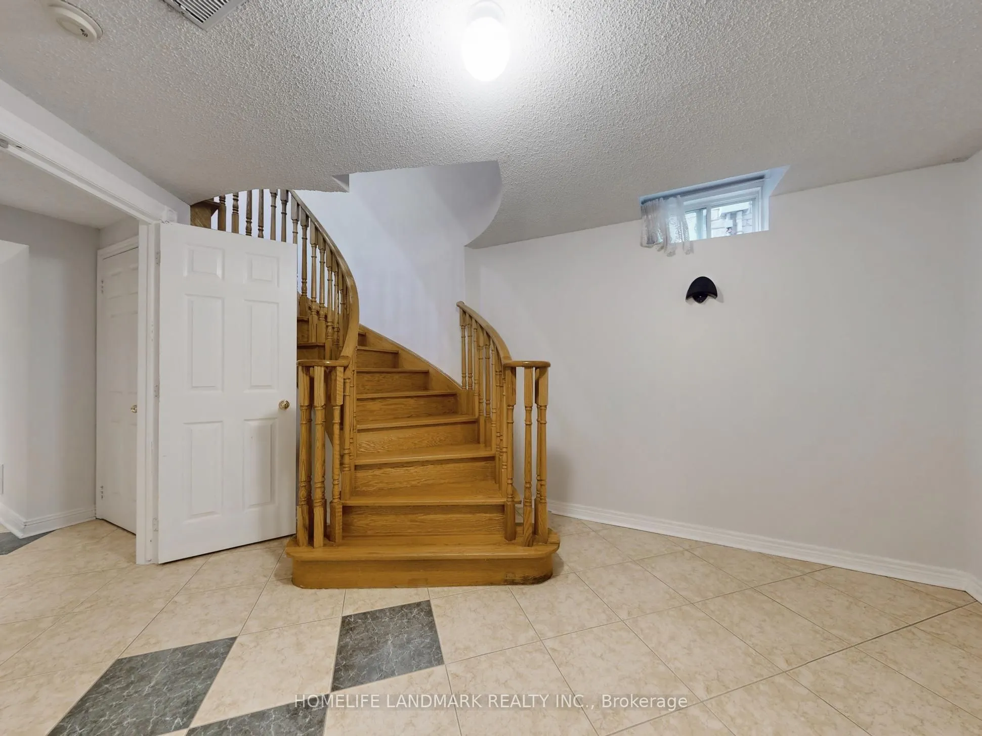 143 Alpine Crescent