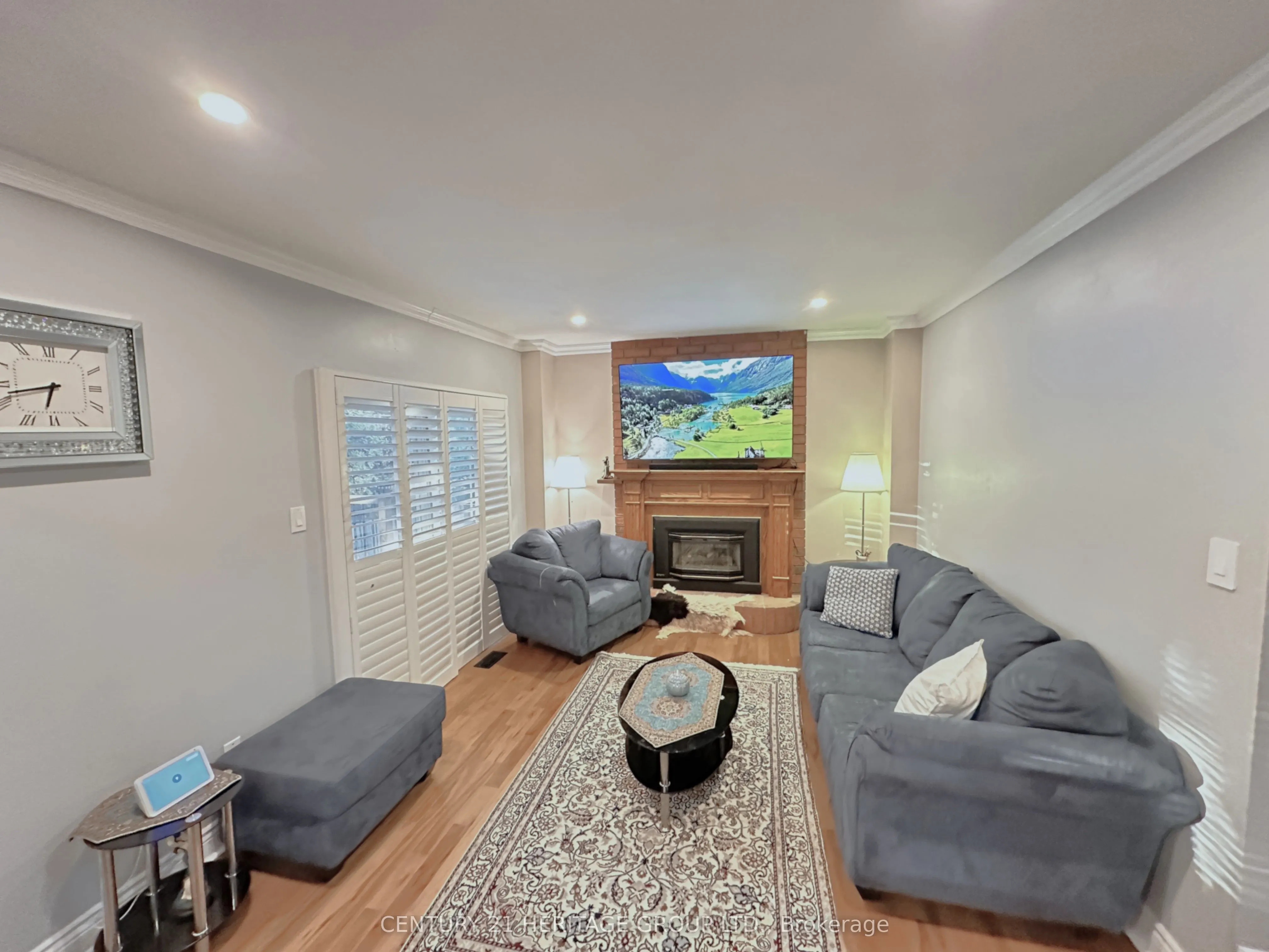 192 Covent Crescent