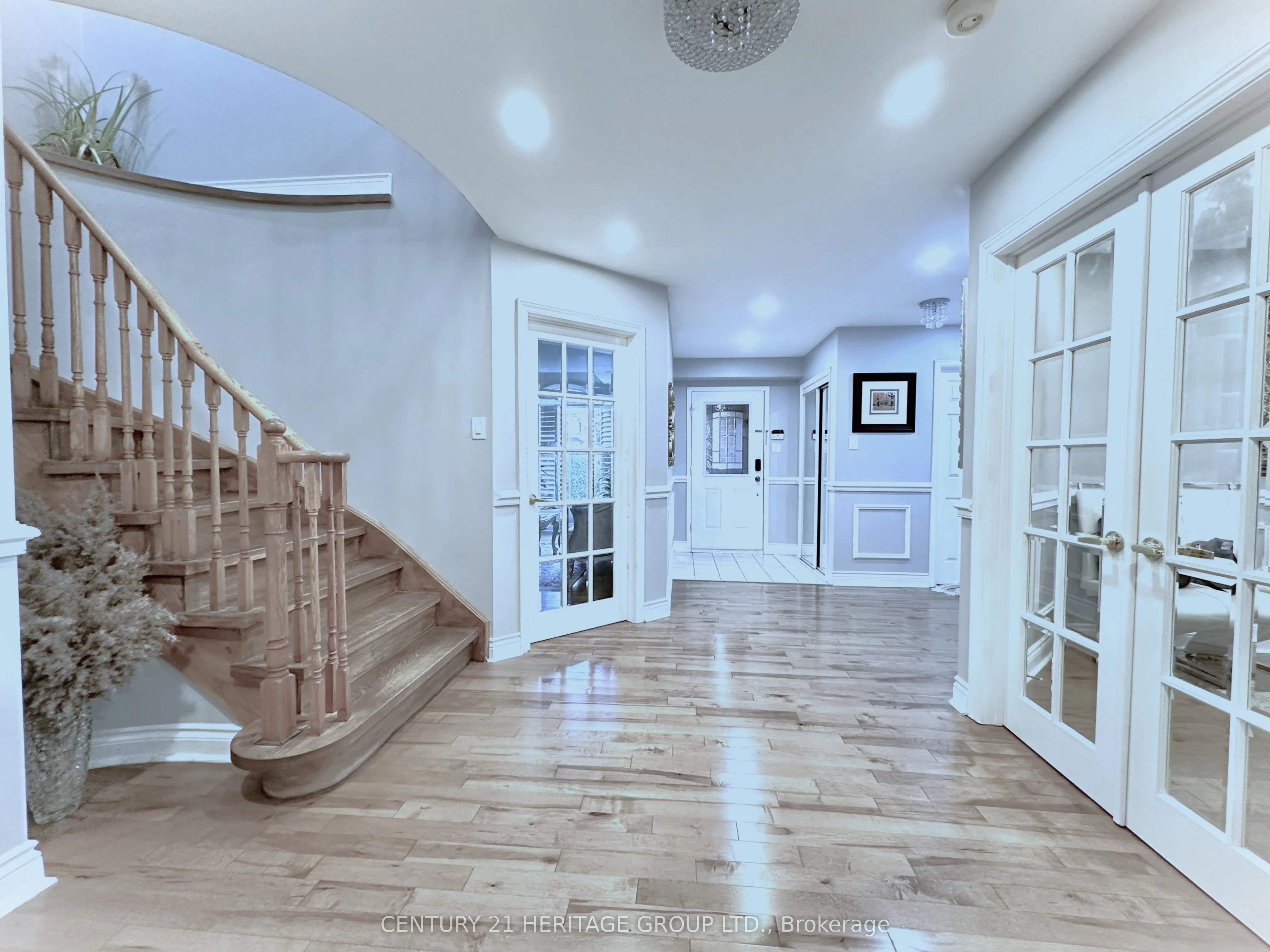 192 Covent Crescent