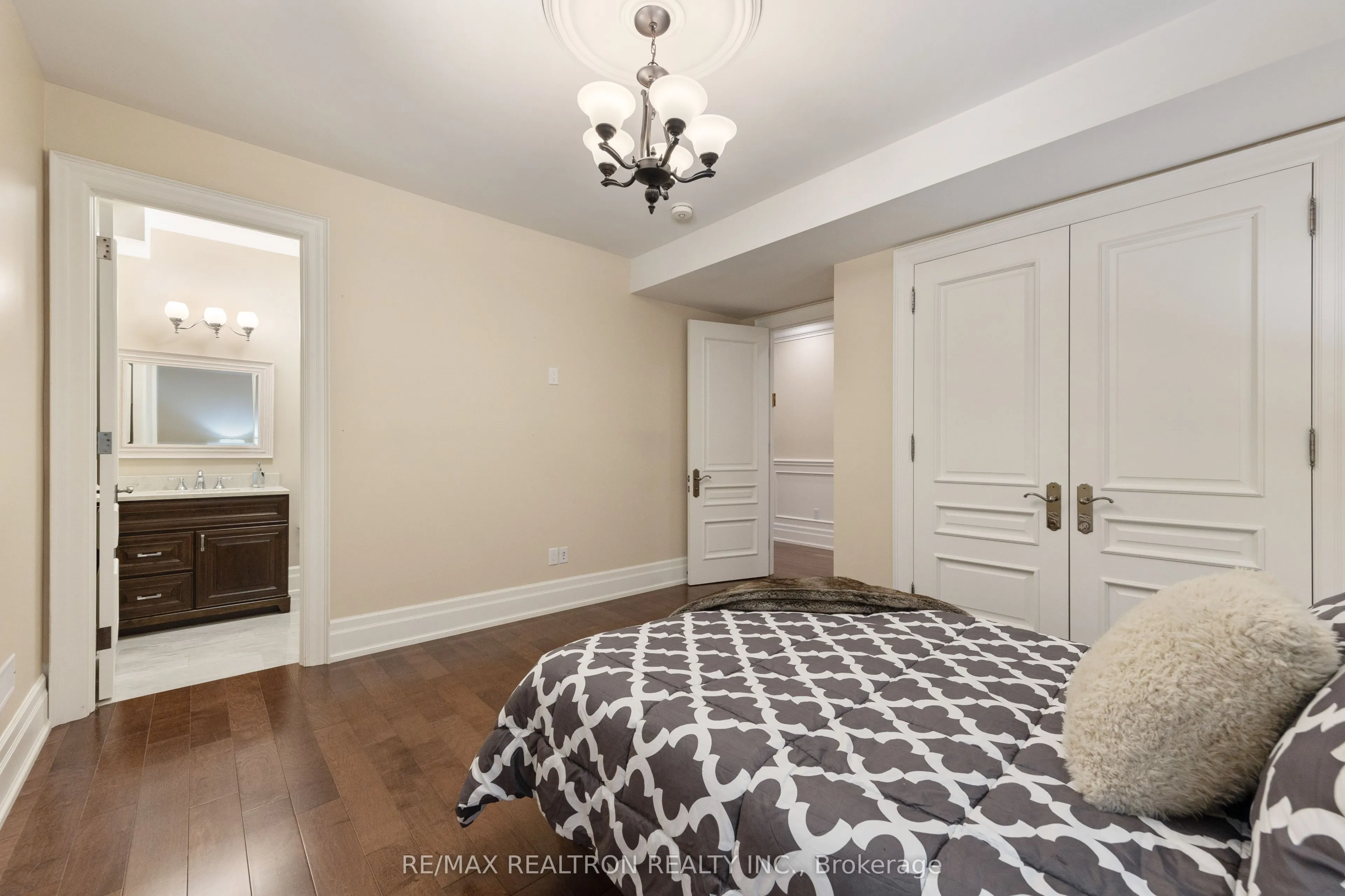 223 Crestwood Road