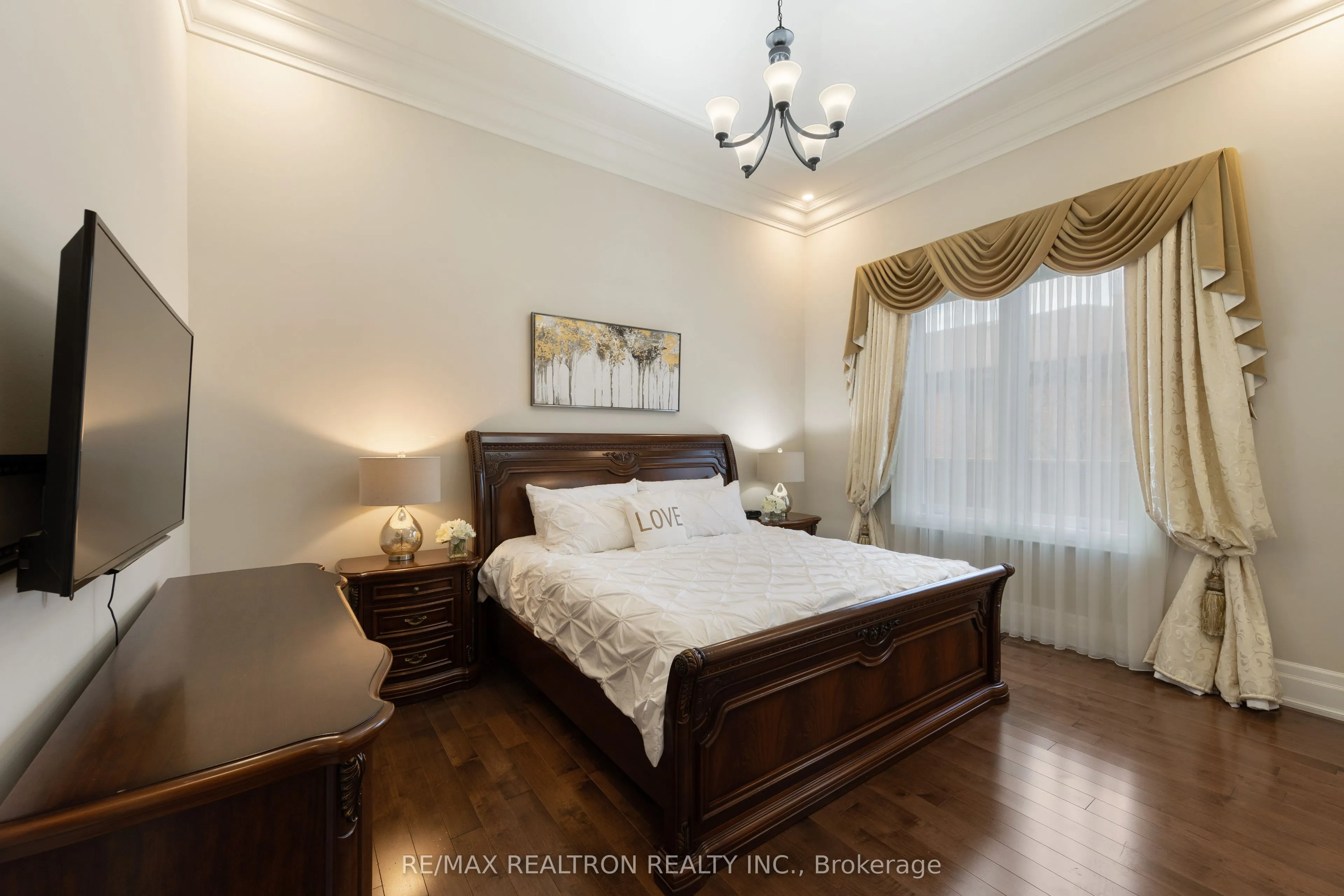 223 Crestwood Road