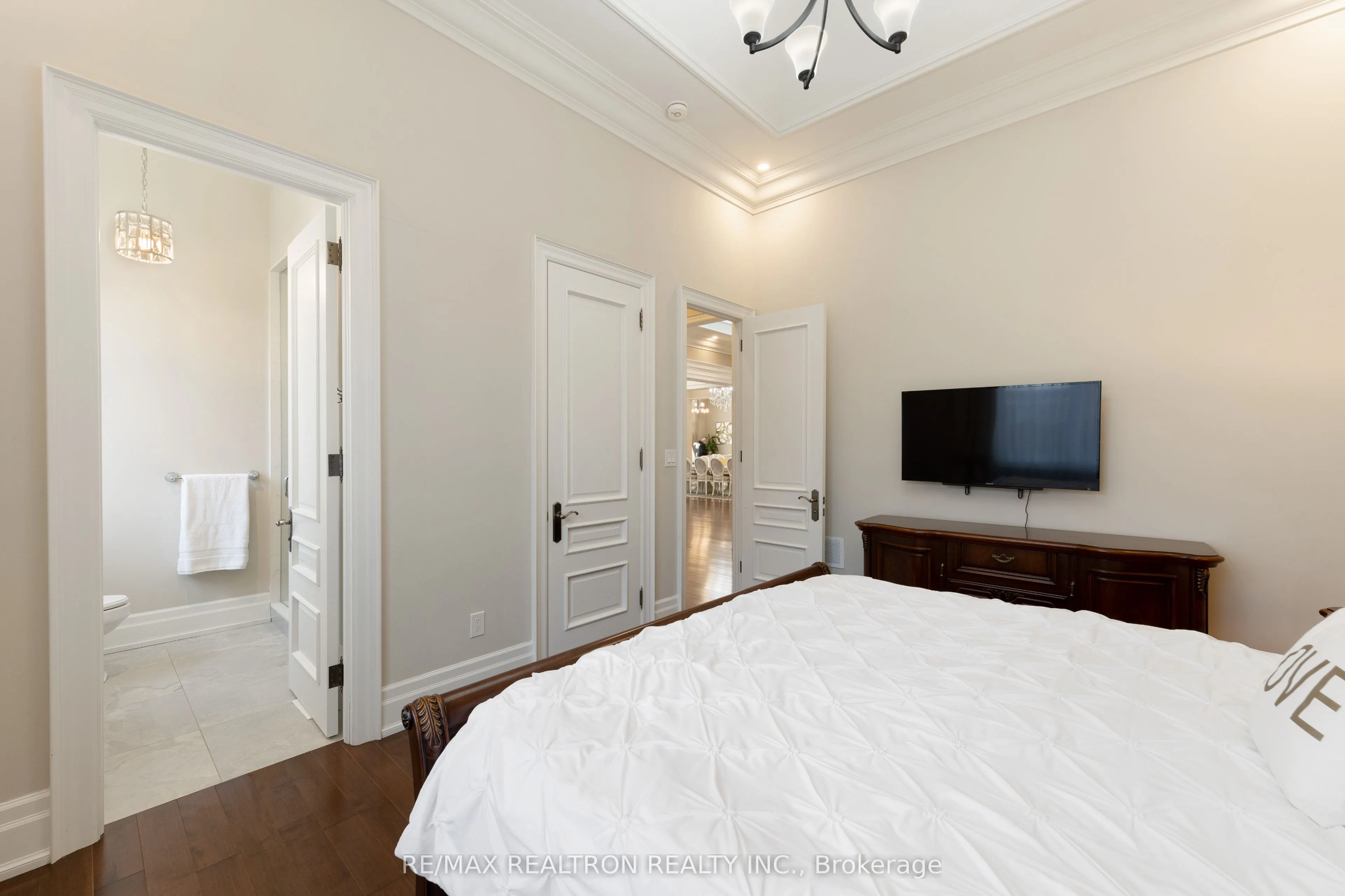 223 Crestwood Road