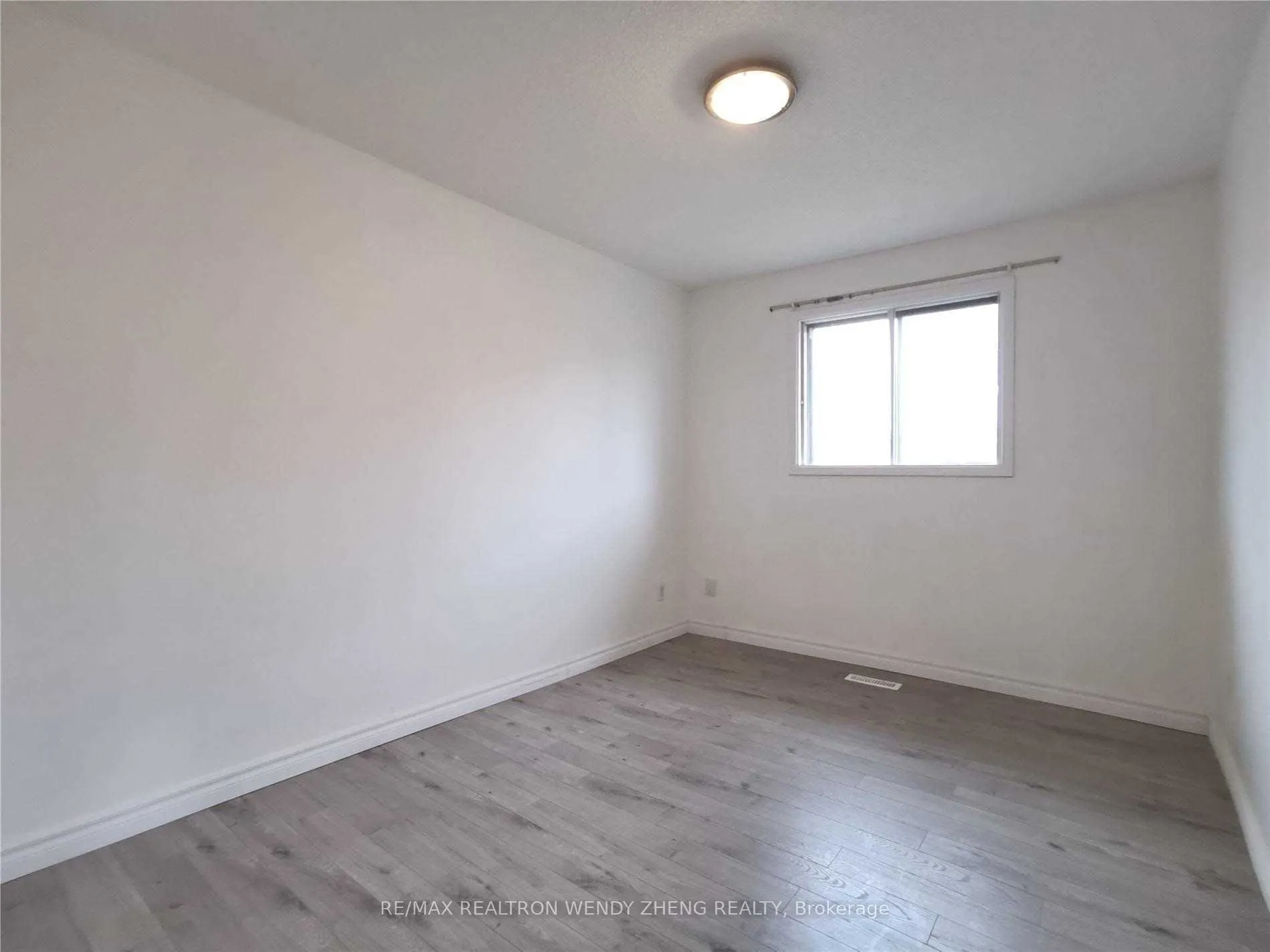 4 Fordcombe Crescent, #Upper