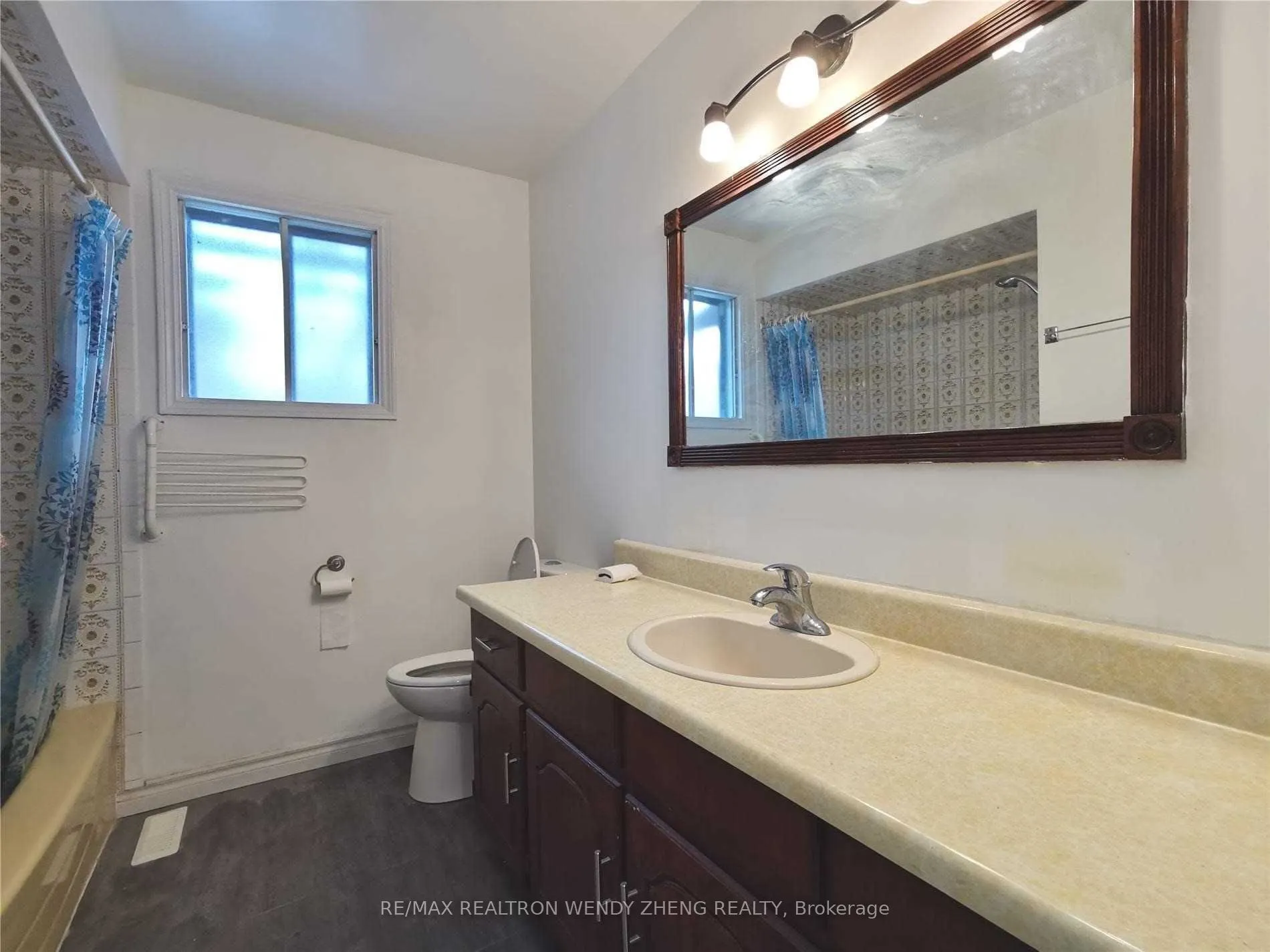 4 Fordcombe Crescent, #Upper