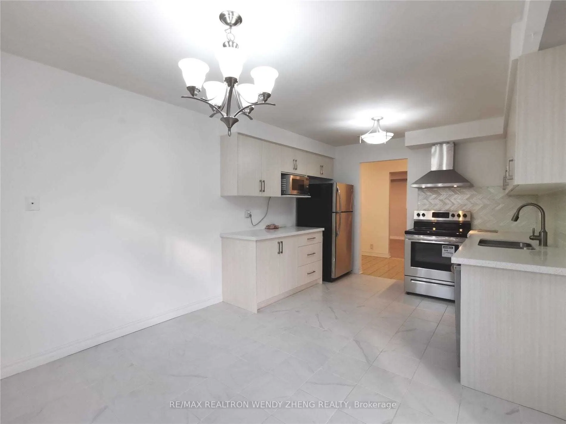 4 Fordcombe Crescent, #Upper