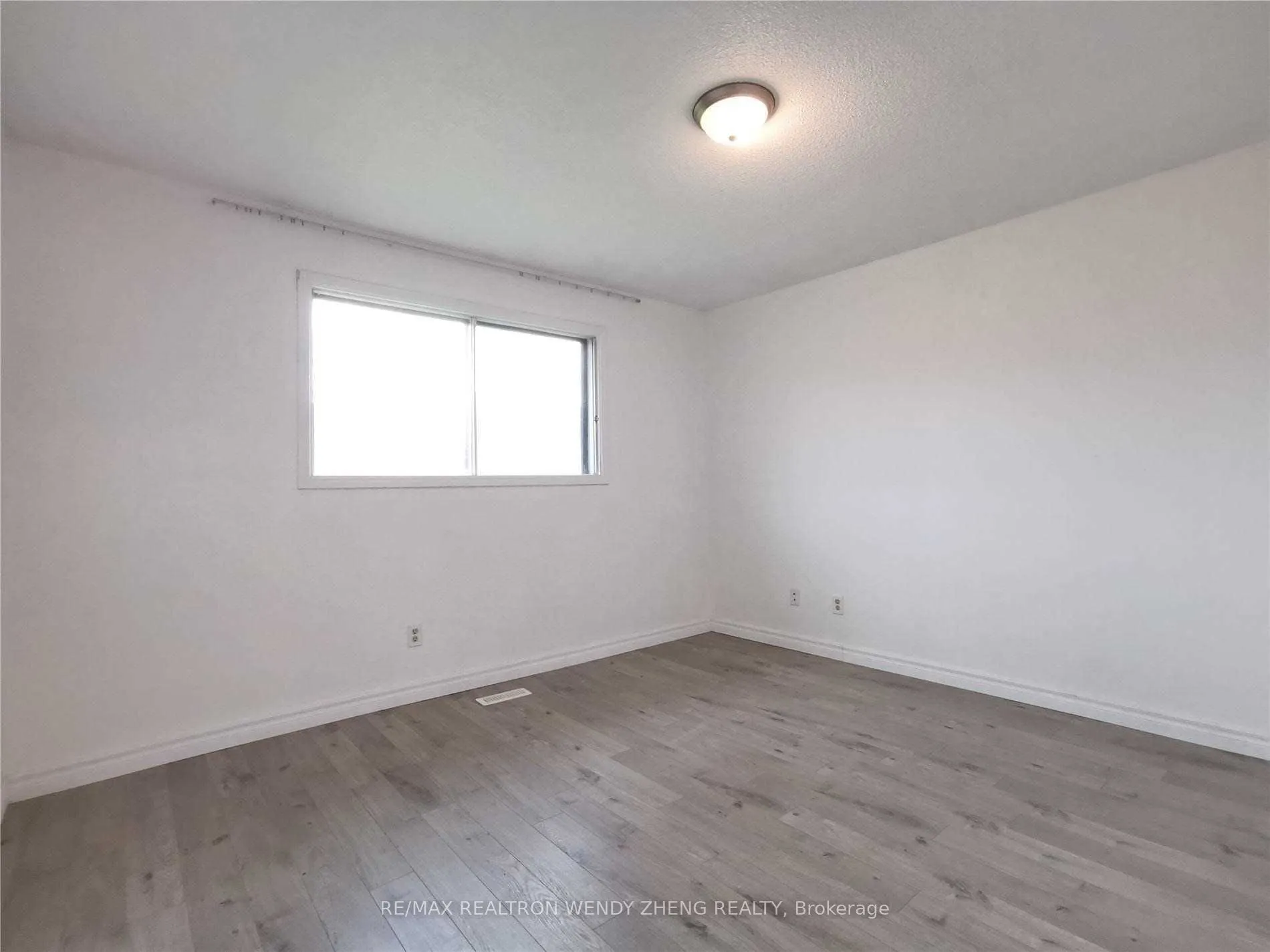 4 Fordcombe Crescent, #Upper