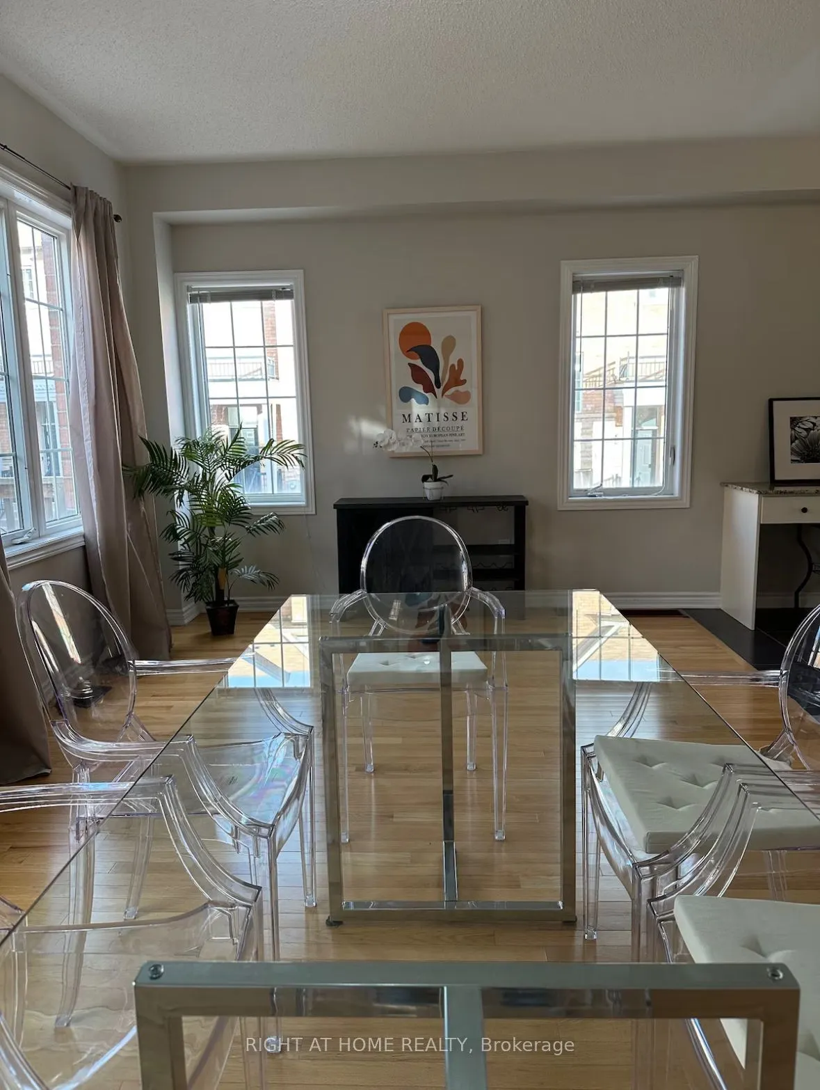 8777 Dufferin Street, #23